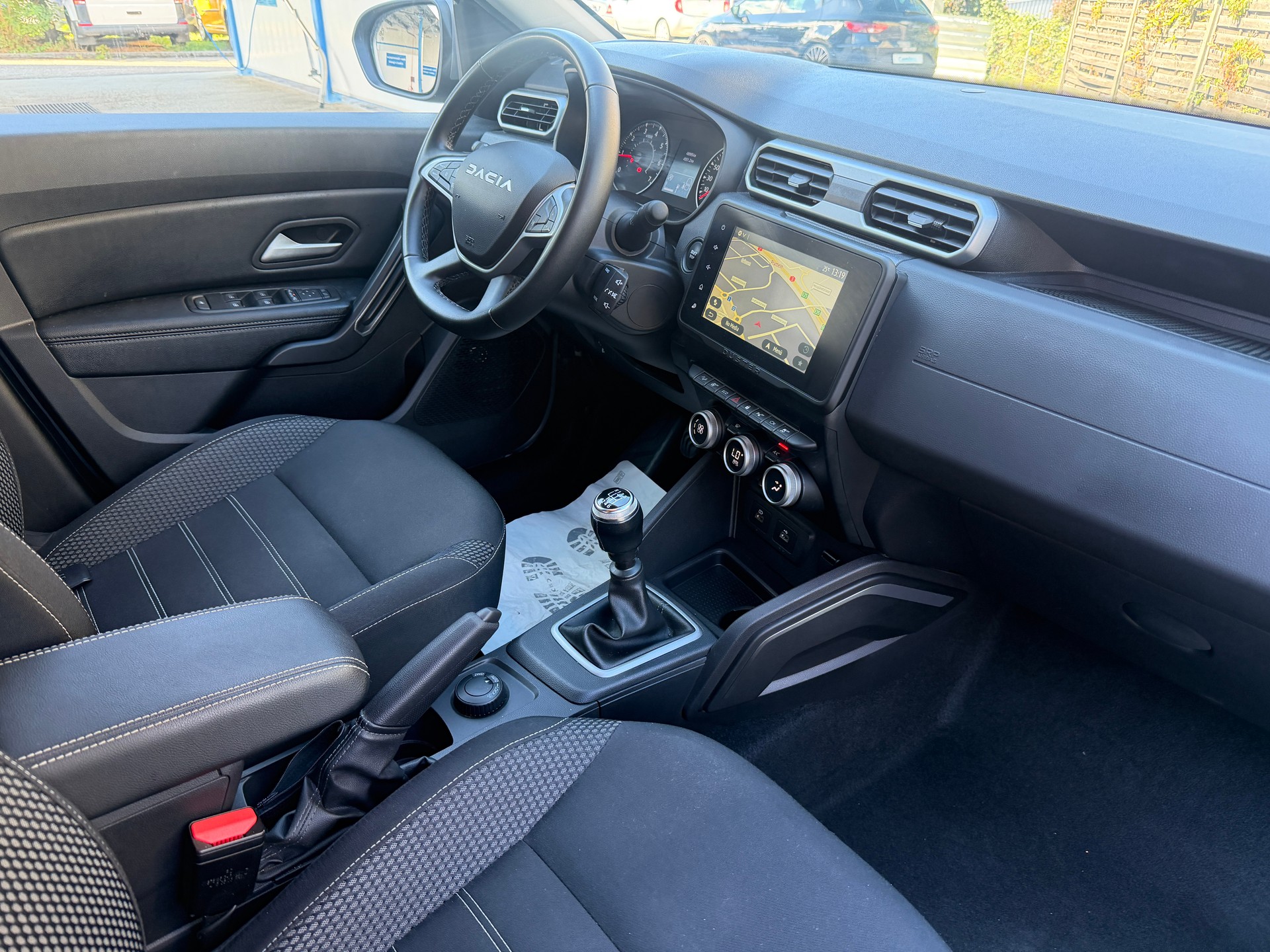 DACIA Duster Blue dCi 115 Journey 4x4-showroom-element-3