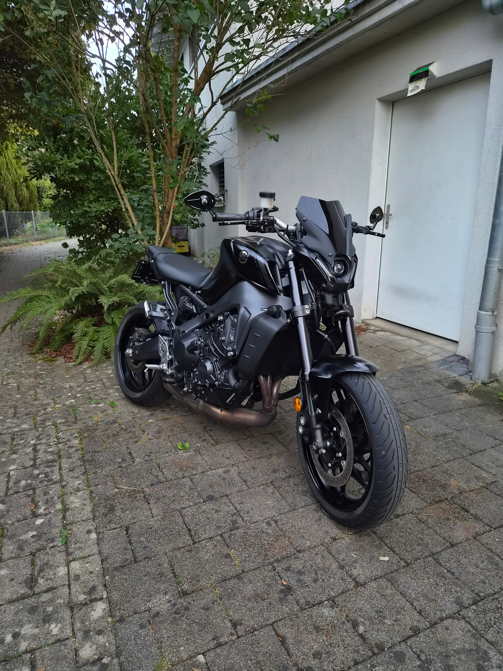YAMAHA MT-09-image-3