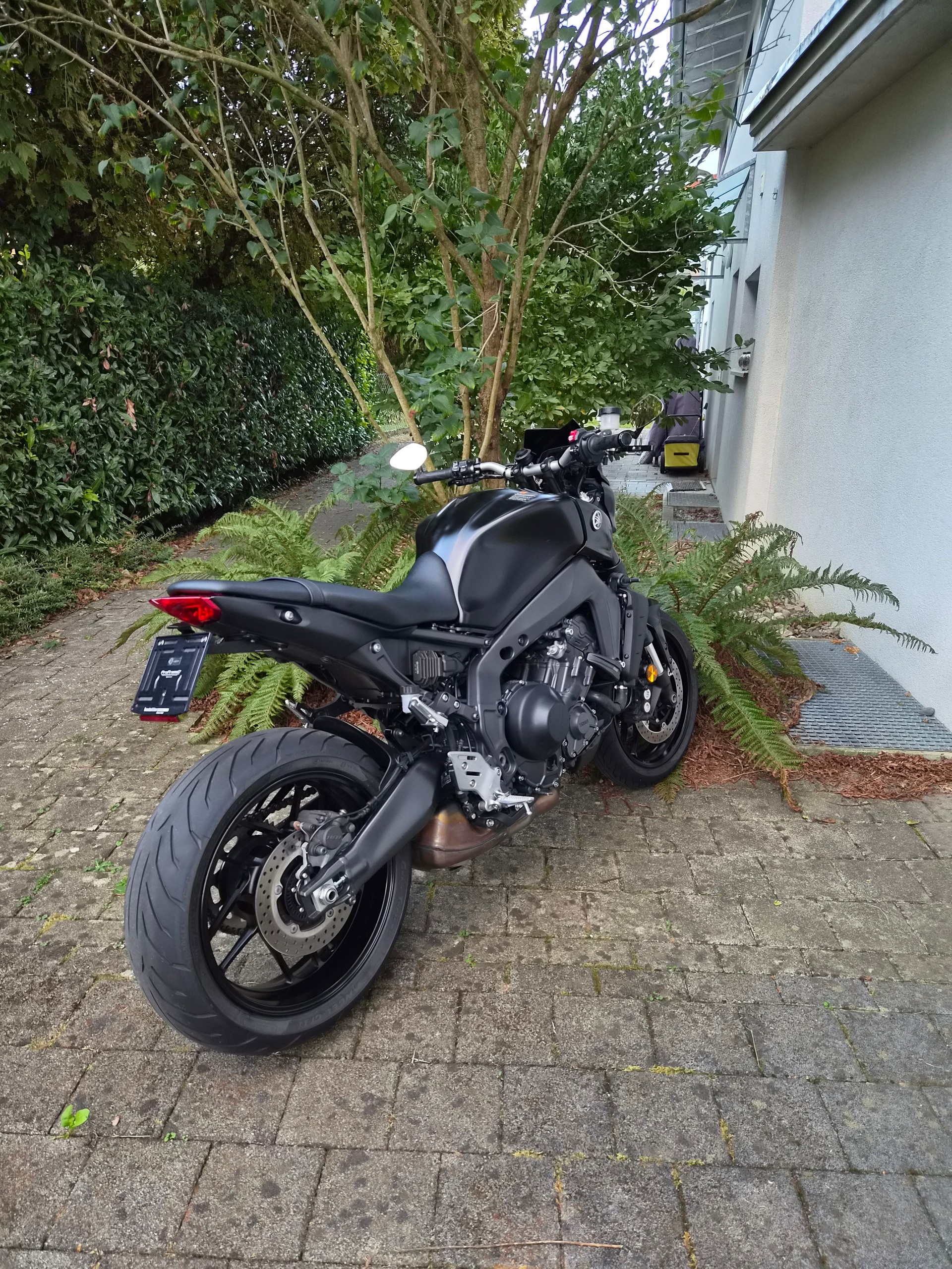 YAMAHA MT-09-image-2
