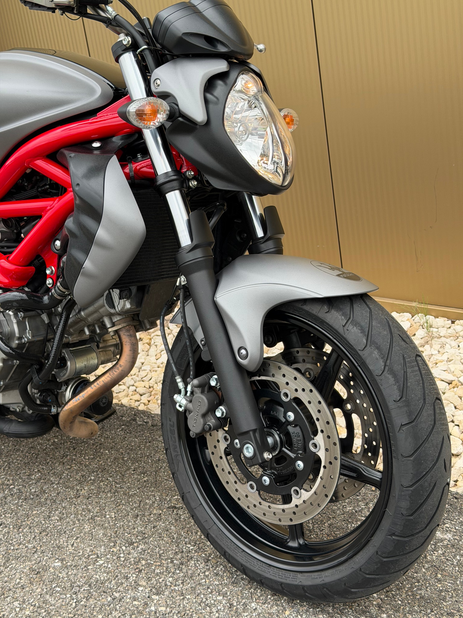 SUZUKI SFV 650 Gladius ABS-image-1