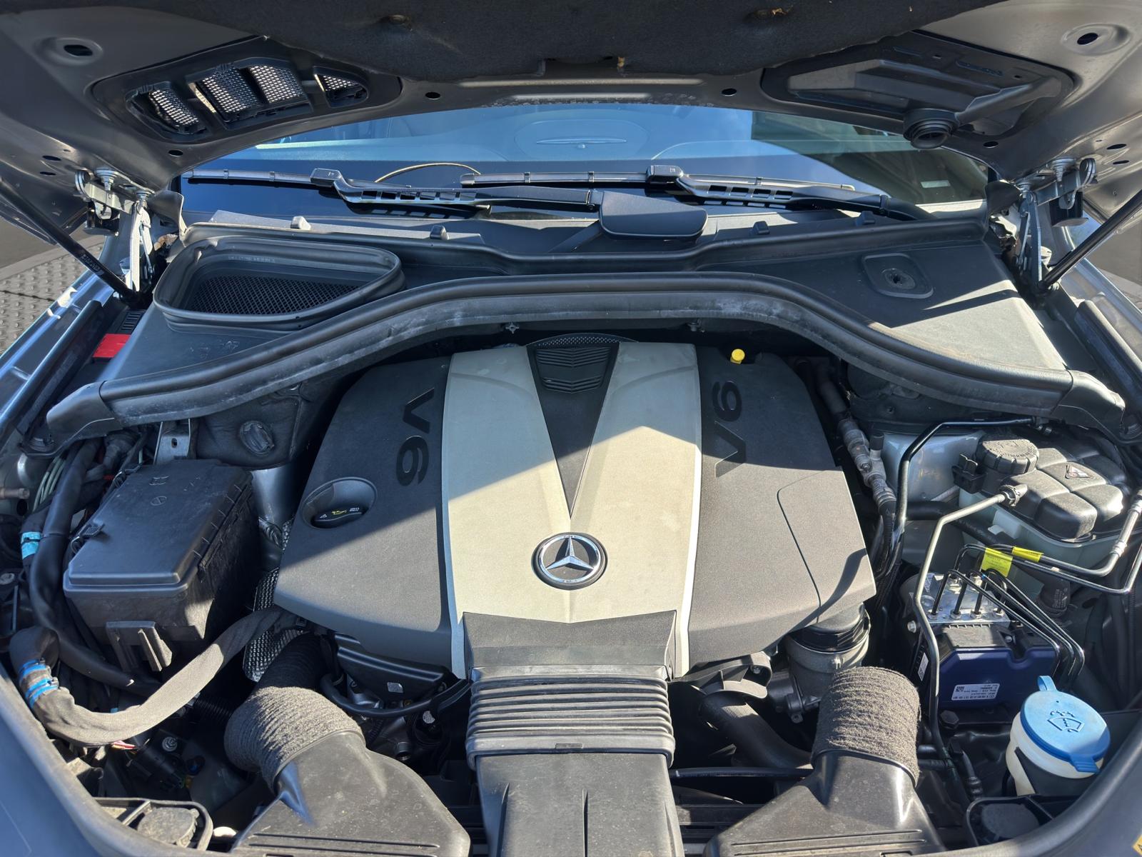 MERCEDES-BENZ ML 350 BlueTEC Executive 4Matic 7G-Tronic-image-13