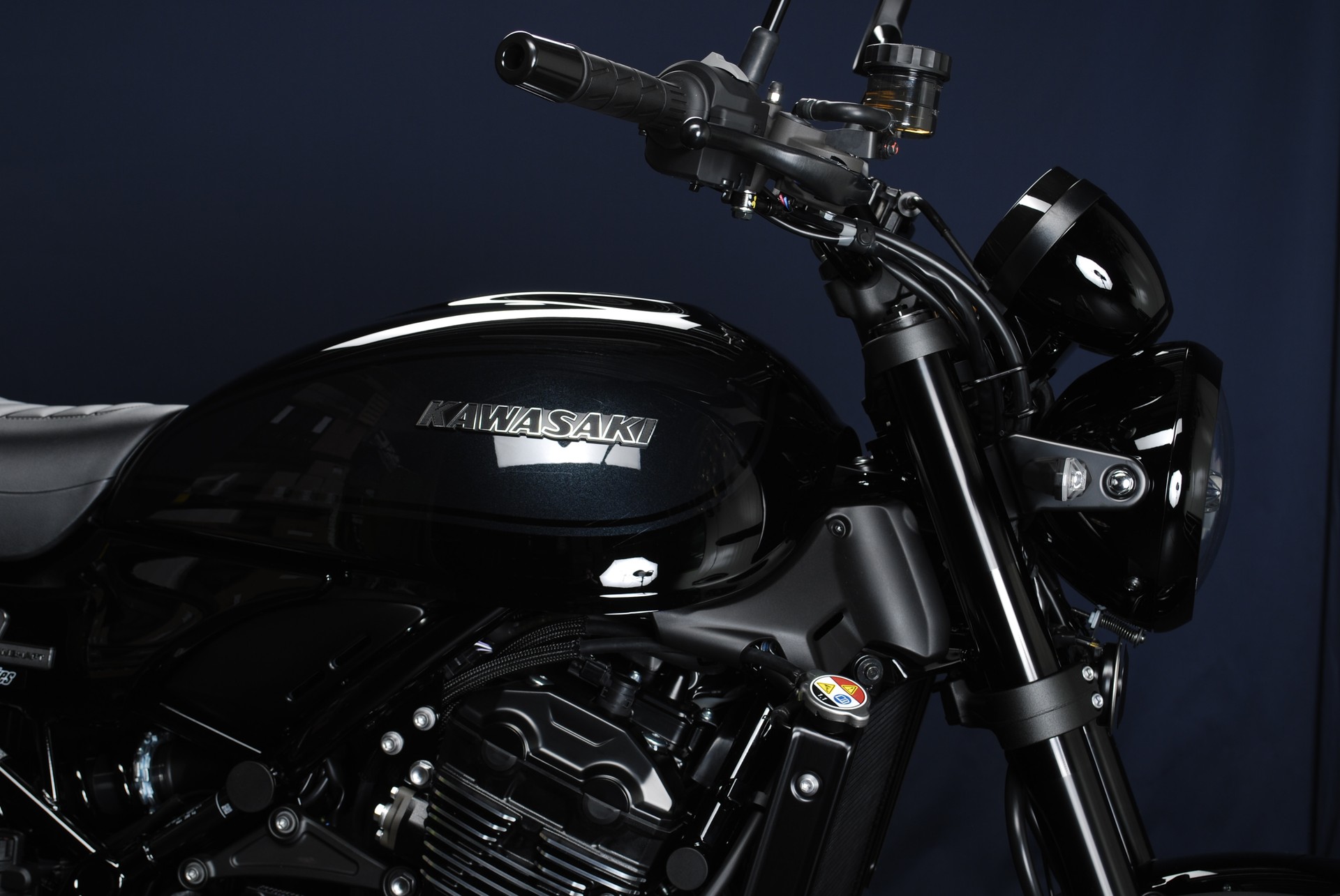 KAWASAKI Z 900 RS MY27-image-3