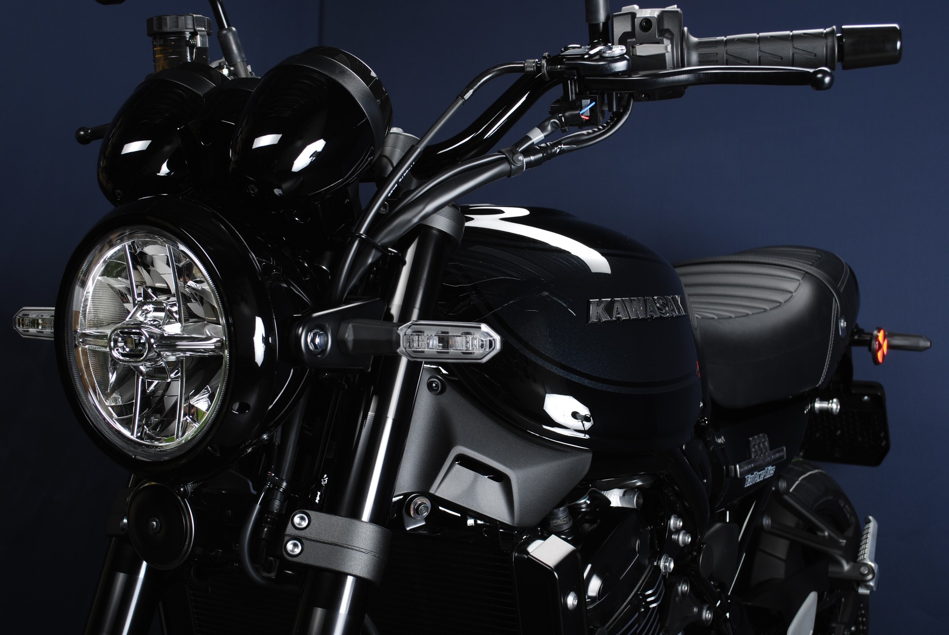 KAWASAKI Z 900 RS MY27-image-8