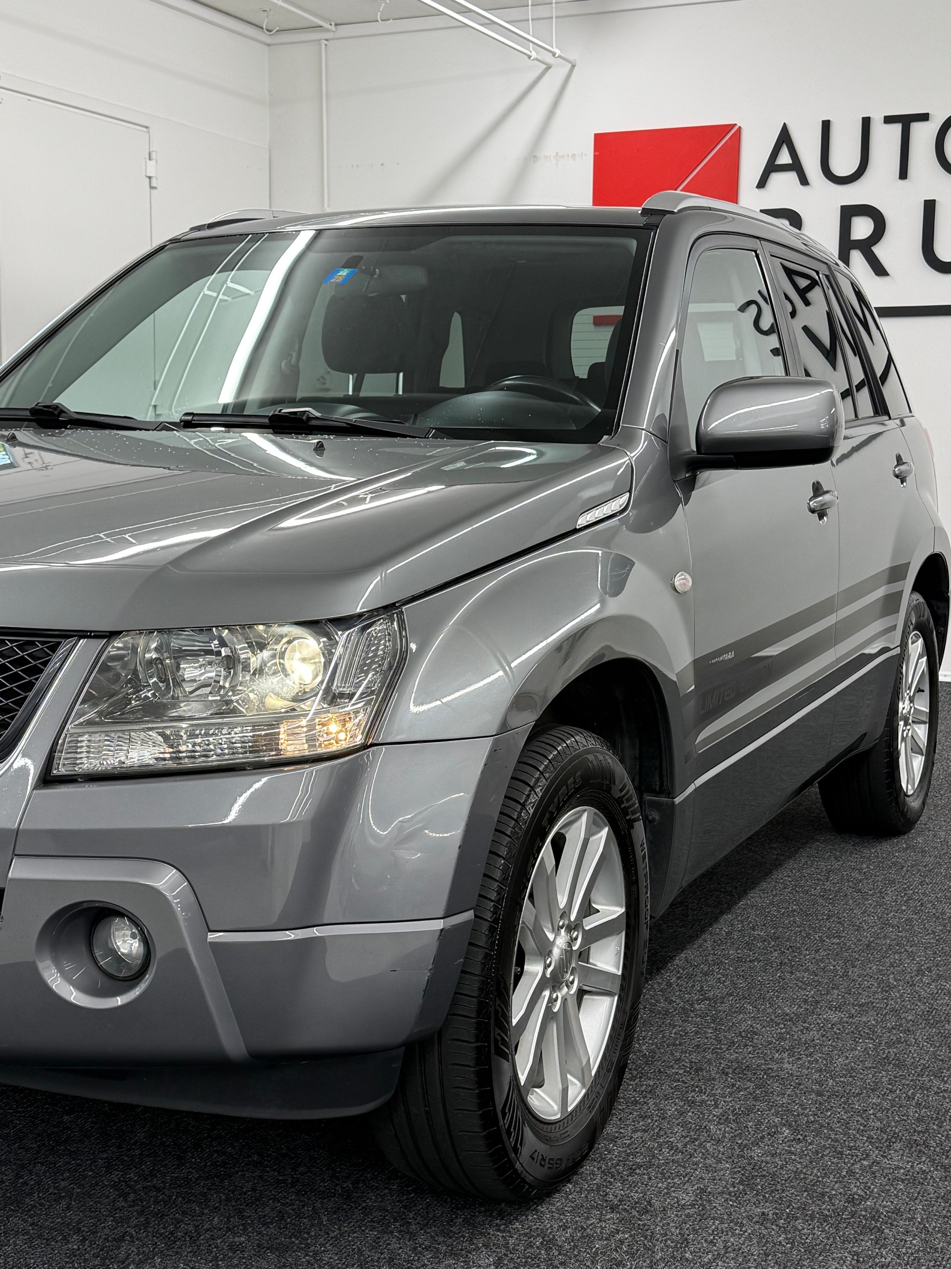 SUZUKI Grand Vitara 2.0 16V Top Limited Edition Automatic-image-9