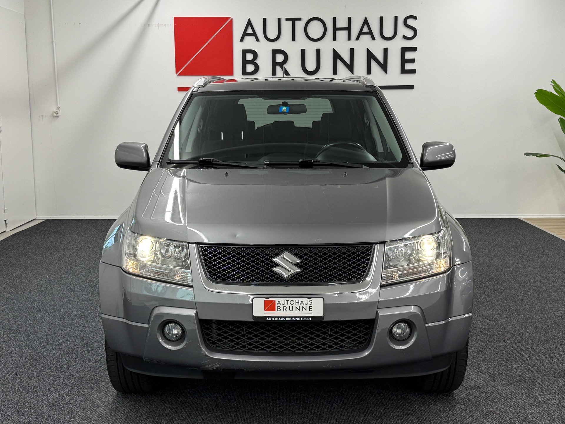 SUZUKI Grand Vitara 2.0 16V Top Limited Edition Automatic-showroom-element-1