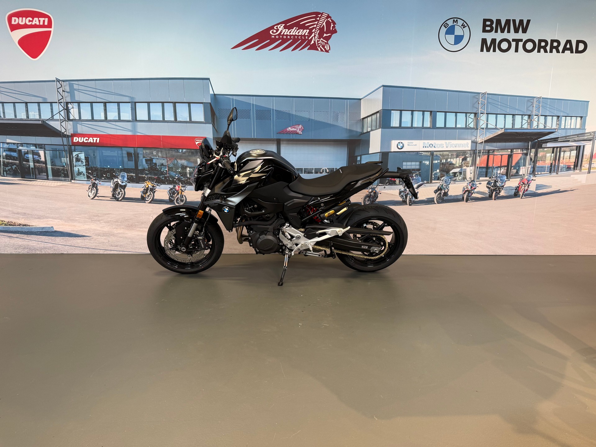 BMW F 900 R Service inclus 3 ans ou 30'000km et 5 ans de garantie jusqu'au 30.11.2026-image-4