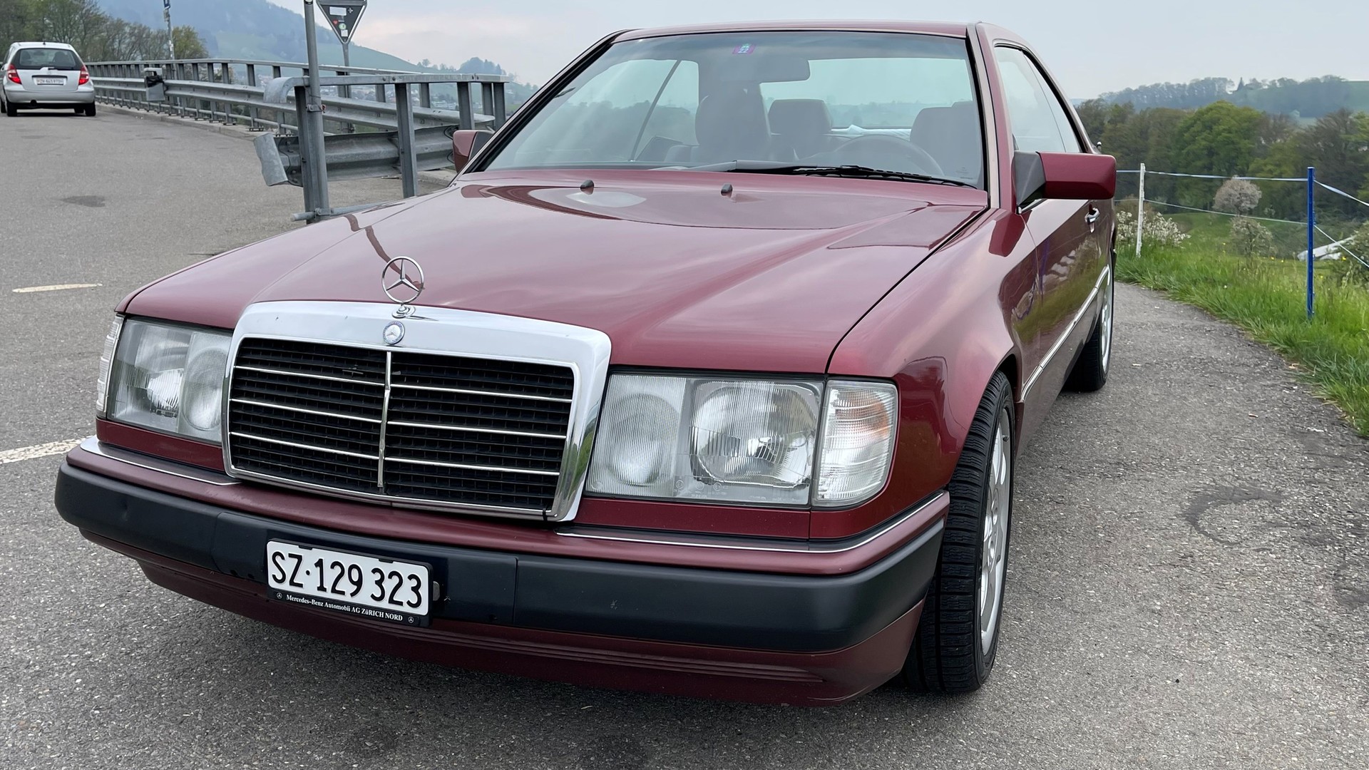 MERCEDES-BENZ 230 CE-image-6