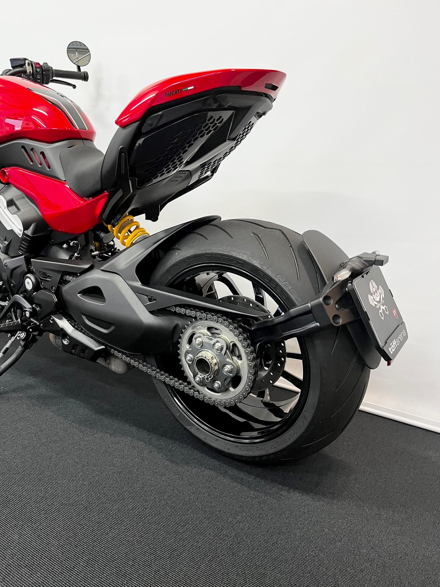 DUCATI Diavel V4-image-3