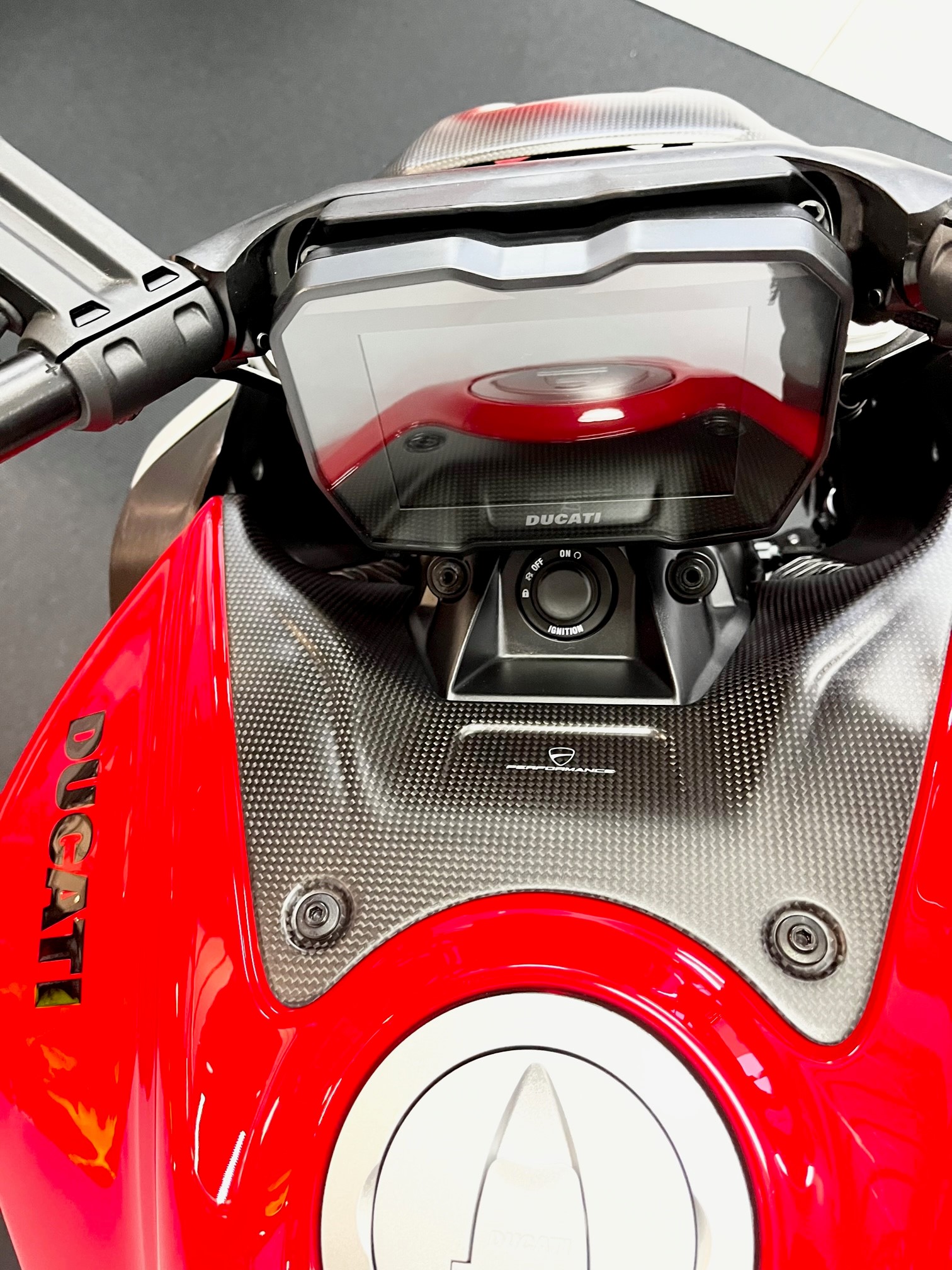 DUCATI Diavel V4-image-5