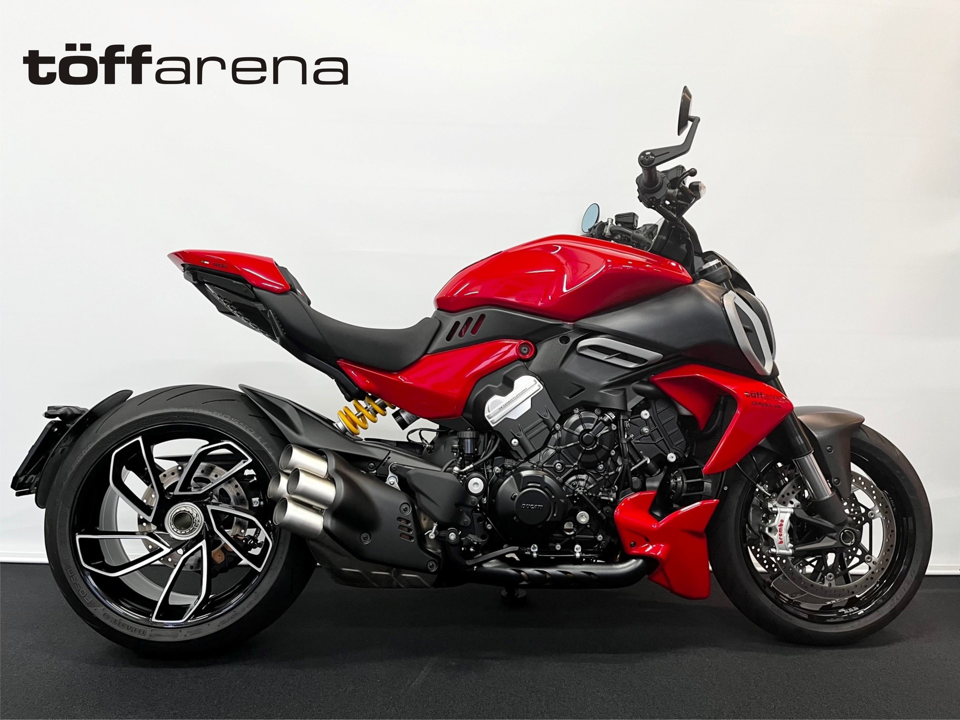 DUCATI Diavel V4-image-0