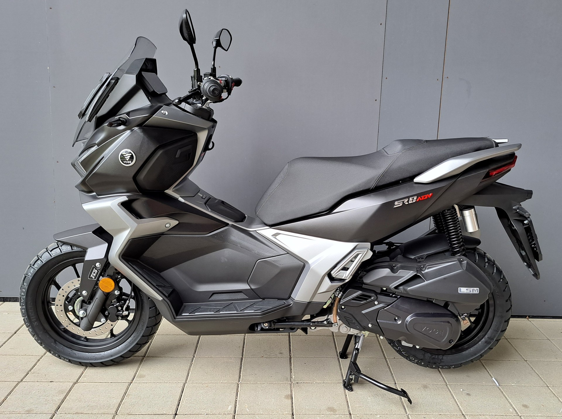 VOGE SR1 ADV 125-image-1