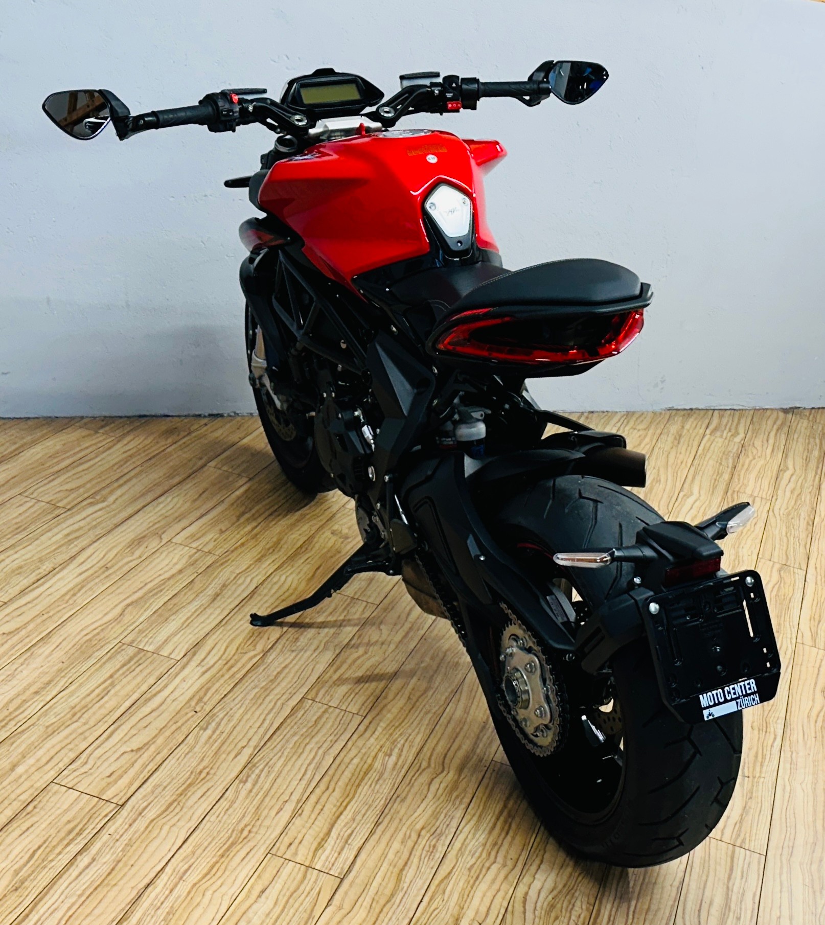 MV AGUSTA Dragster 800 Rosso-image-4