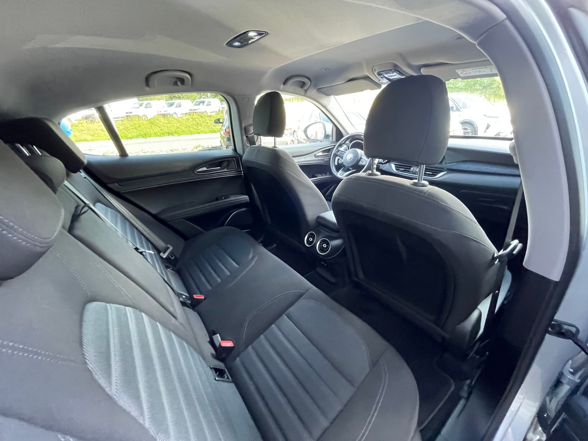 ALFA ROMEO Stelvio 2.0 Business Q4 Automatic-image-9