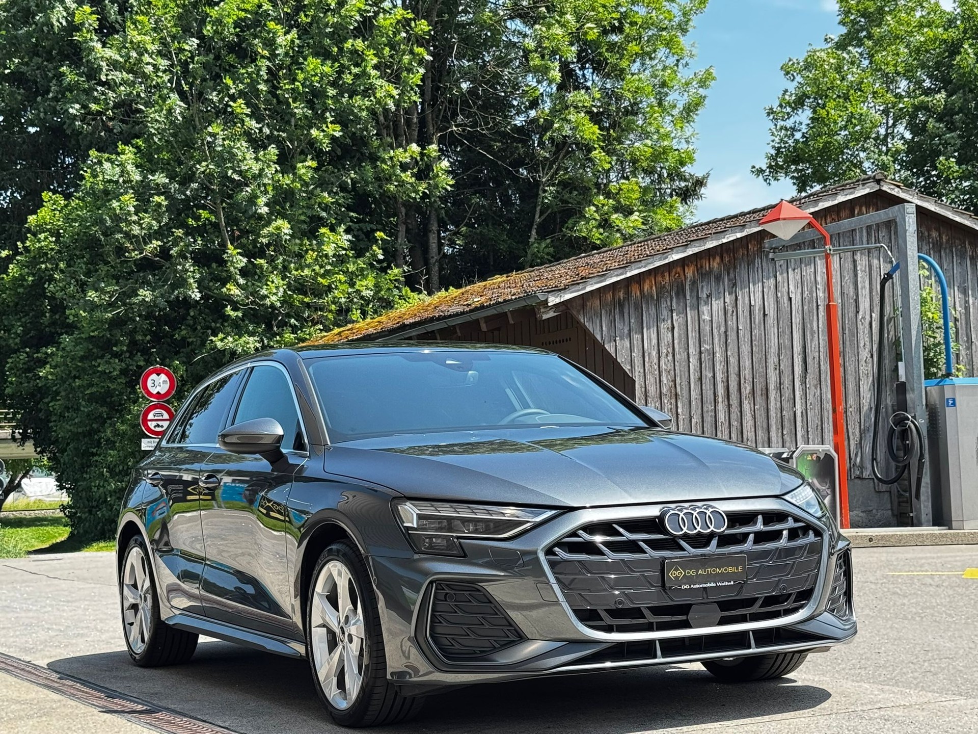 AUDI A3 Sportback 35 TDI S line S-Tronic *Matrix LED**S-Sportsitze**Kamera**150PS**MODELL 2025**-showroom-element-2