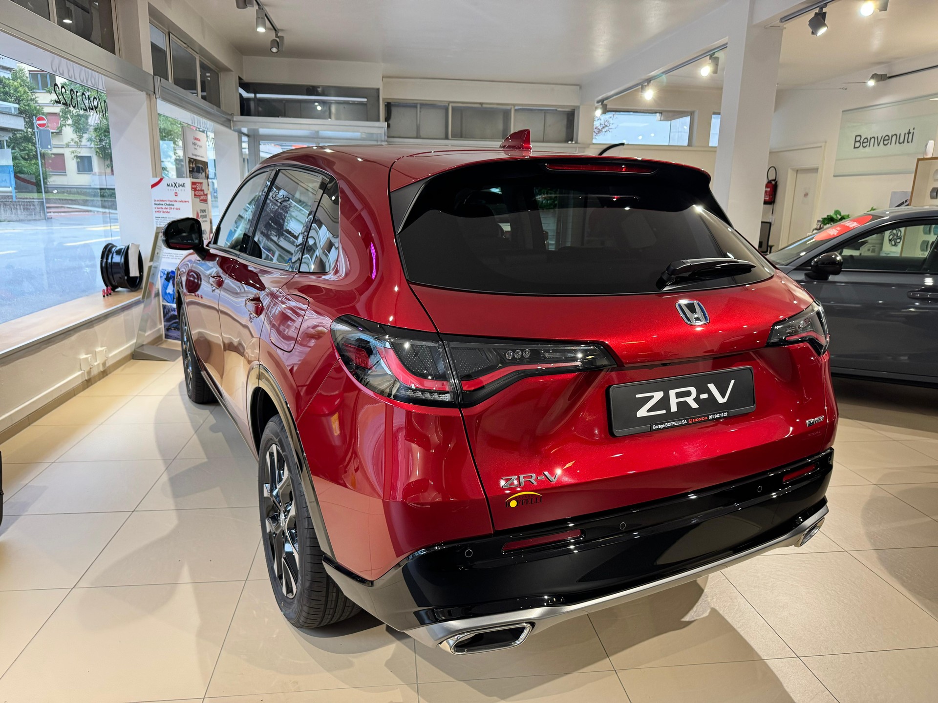 HONDA ZR-V 2.0i MMD Hybrid Advance Automatic-image-3