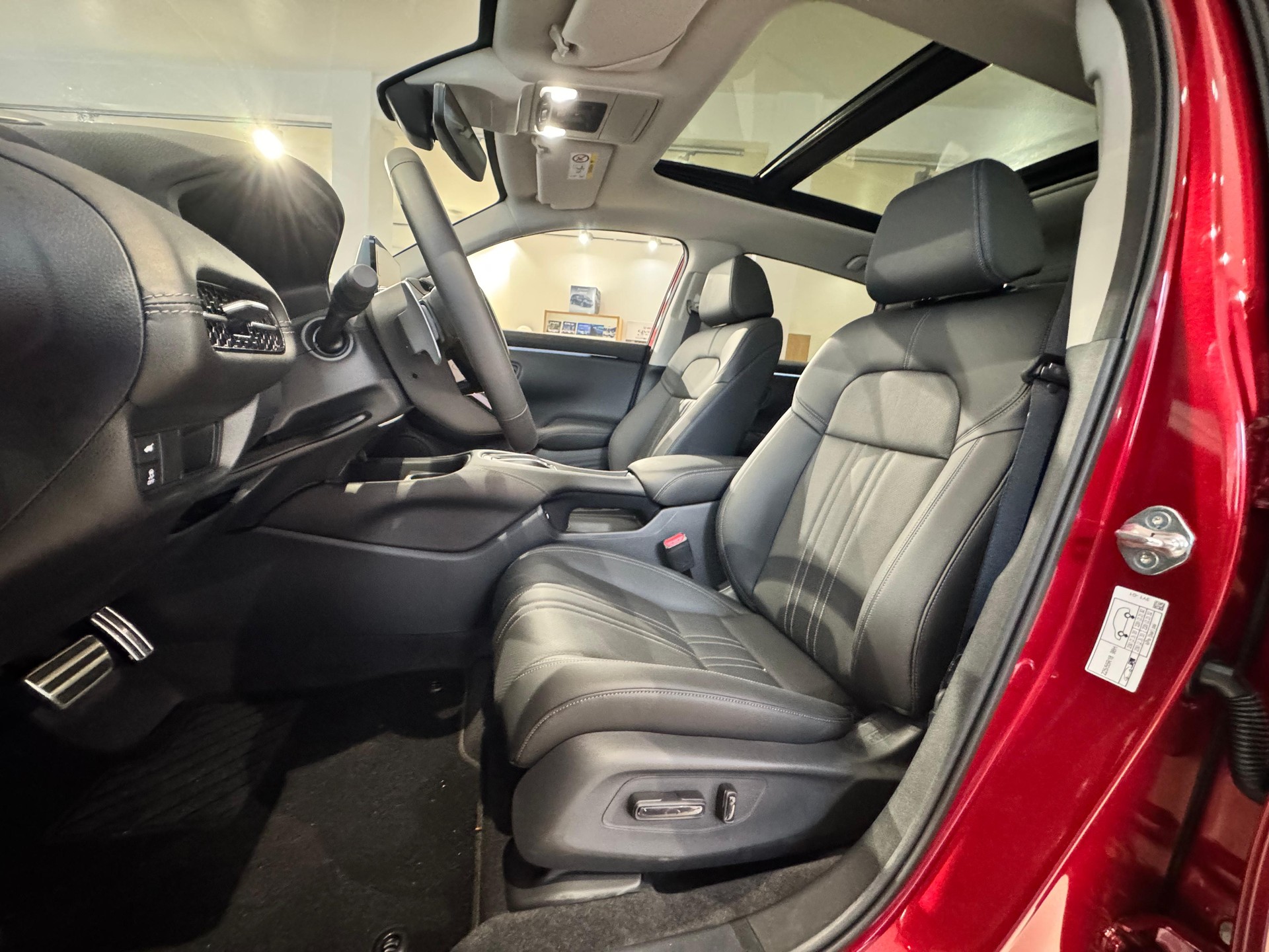 HONDA ZR-V 2.0i MMD Hybrid Advance Automatic-image-5