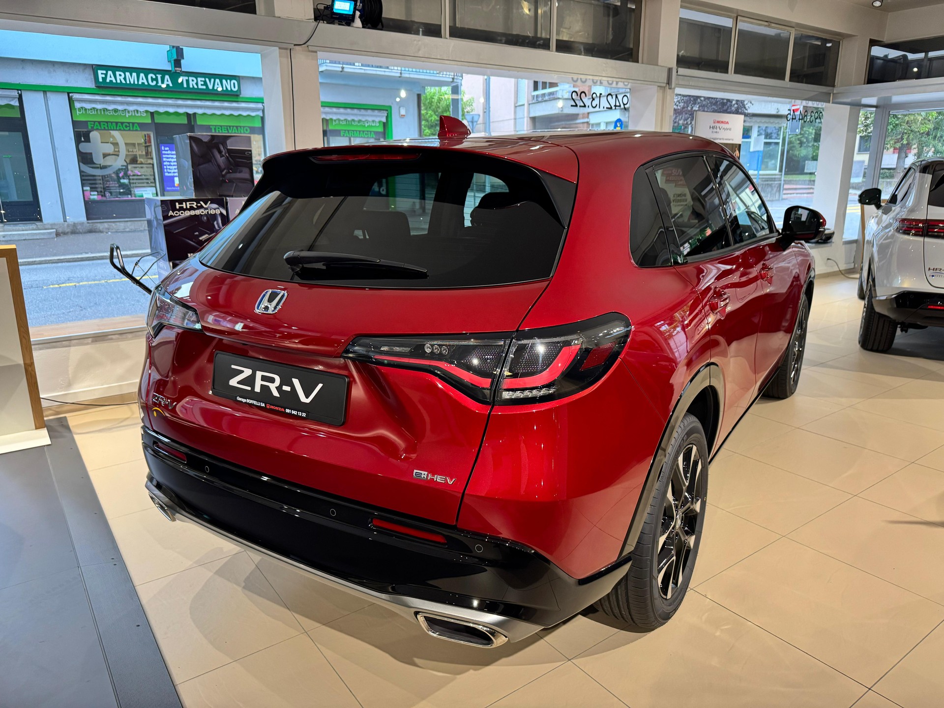 HONDA ZR-V 2.0i MMD Hybrid Advance Automatic-image-2
