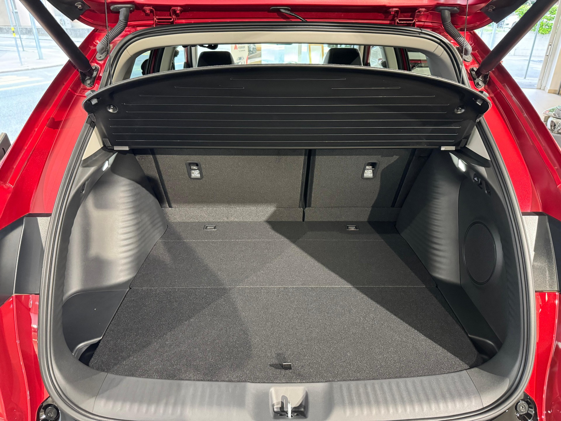 HONDA ZR-V 2.0i MMD Hybrid Advance Automatic-image-9