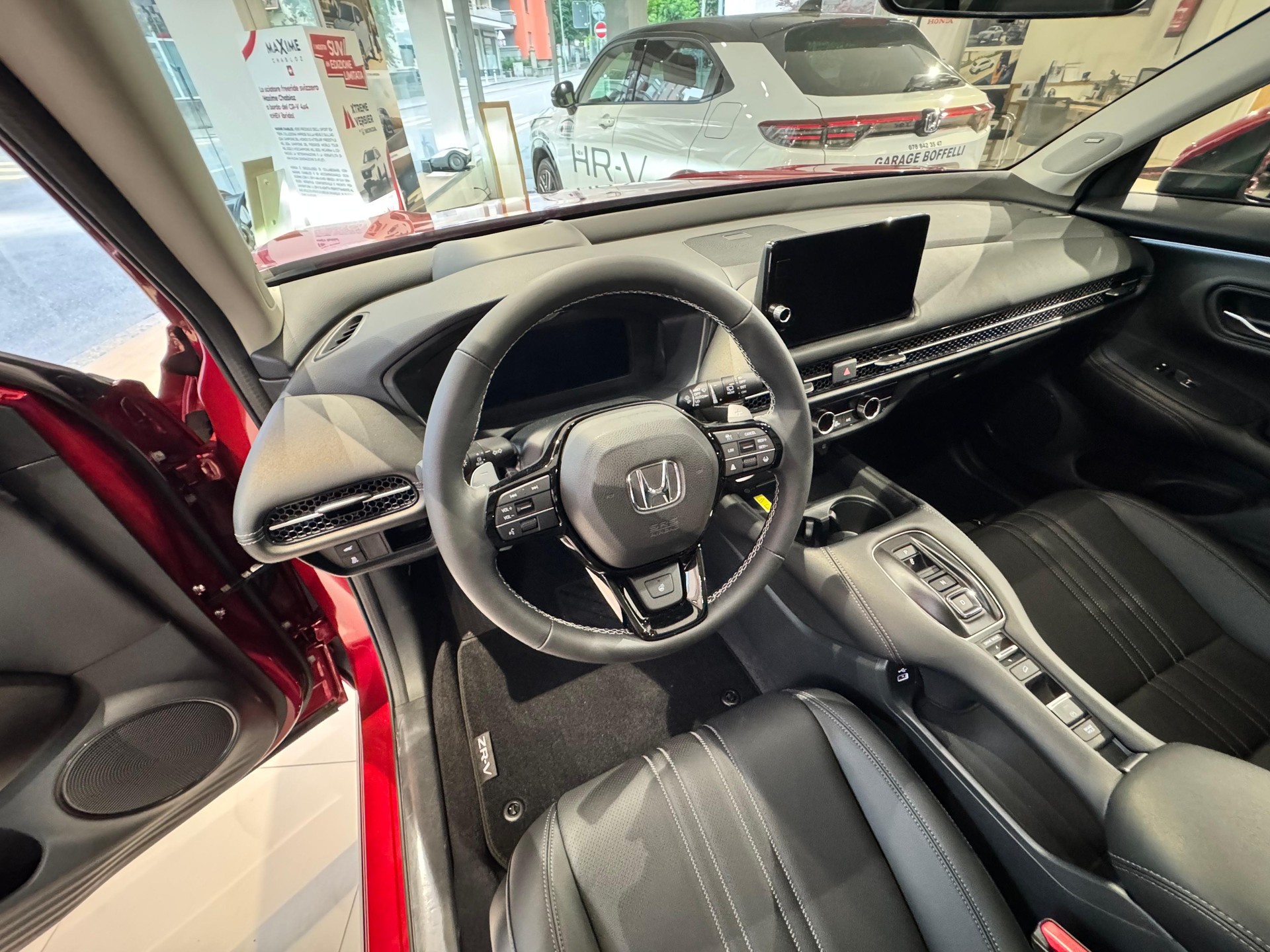 HONDA ZR-V 2.0i MMD Hybrid Advance Automatic-image-6