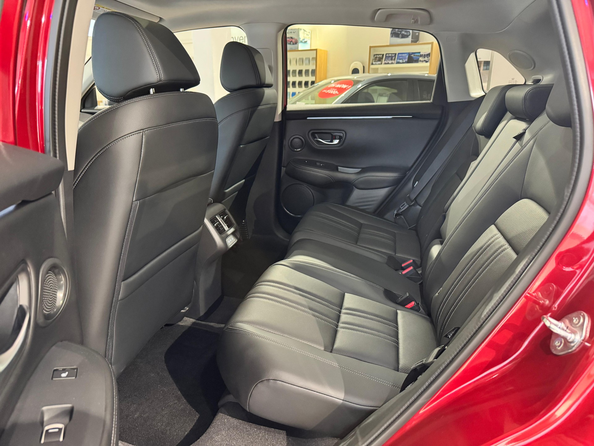 HONDA ZR-V 2.0i MMD Hybrid Advance Automatic-image-8