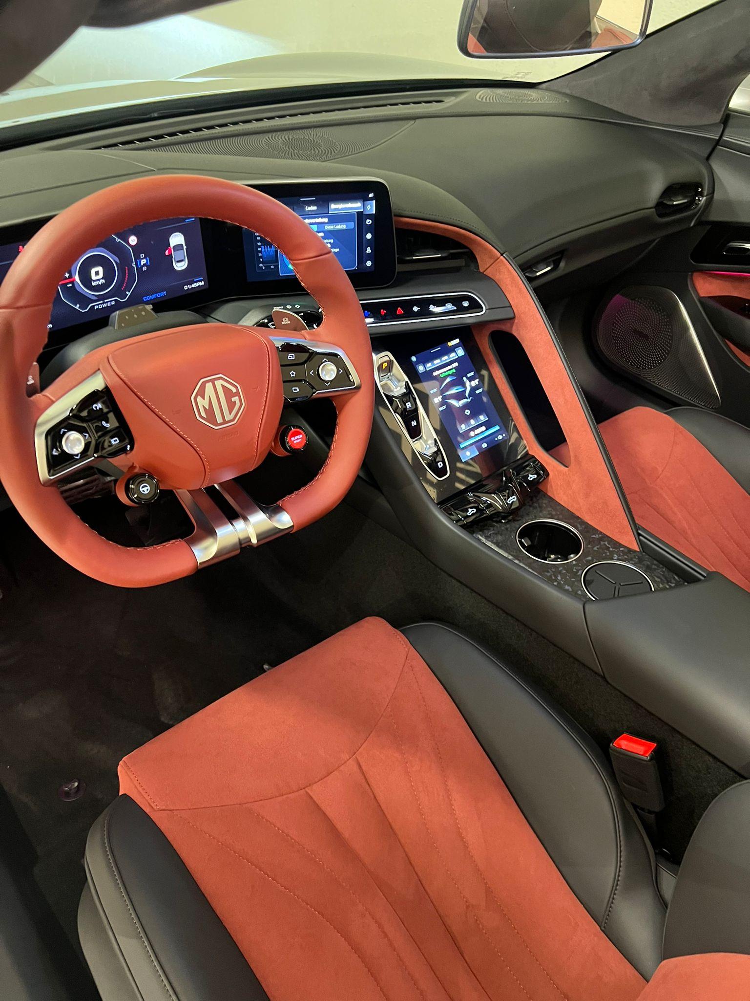 MG Cyberster 77kWh 4WD-image-9