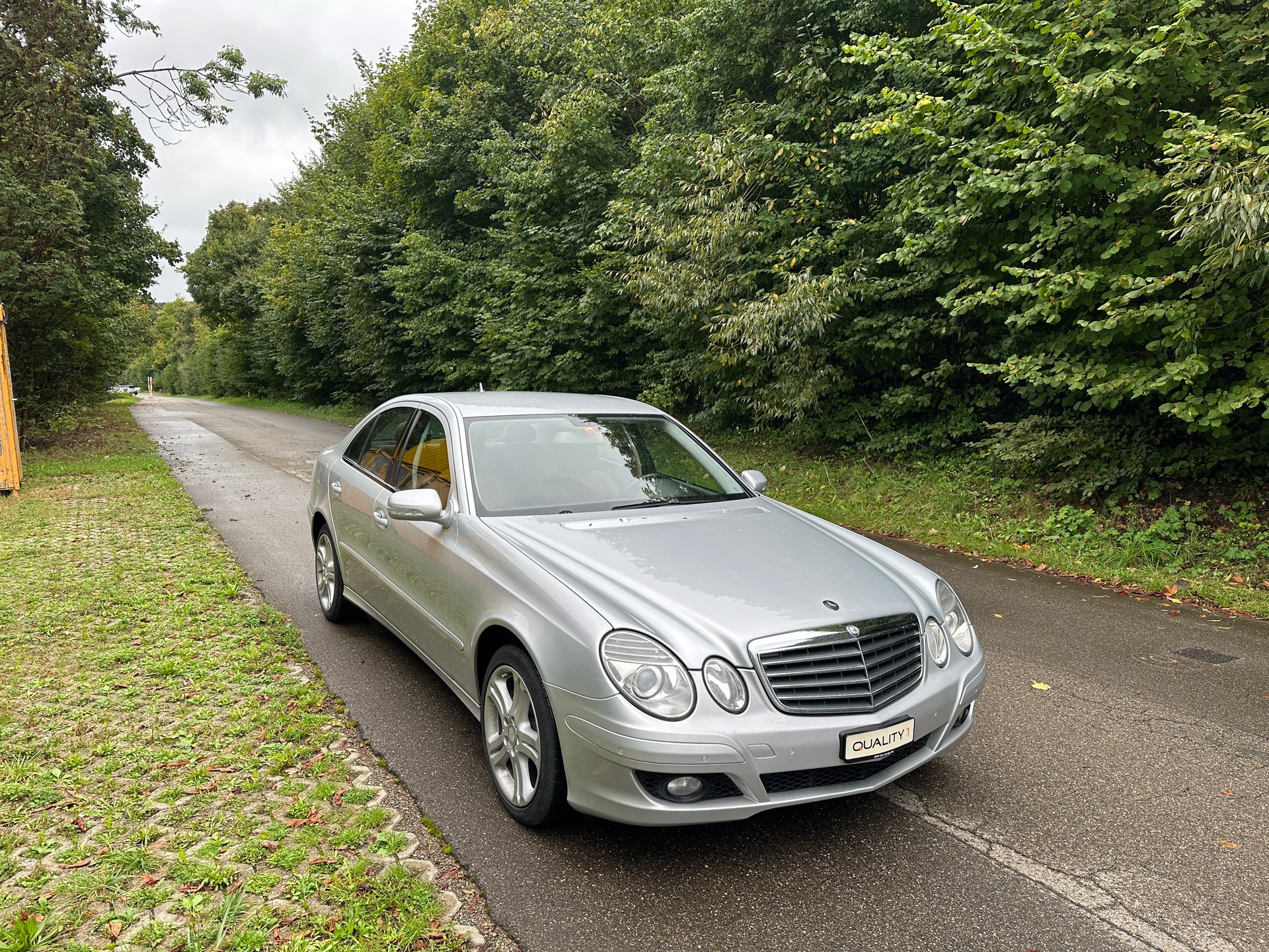 MERCEDES-BENZ E 350 Avantgarde 7G-Tronic