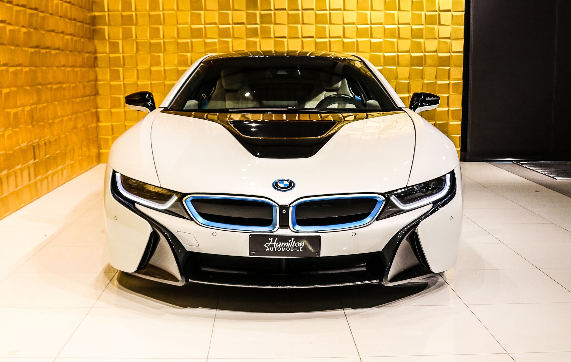 BMW i8 Coupé-showroom-element-2