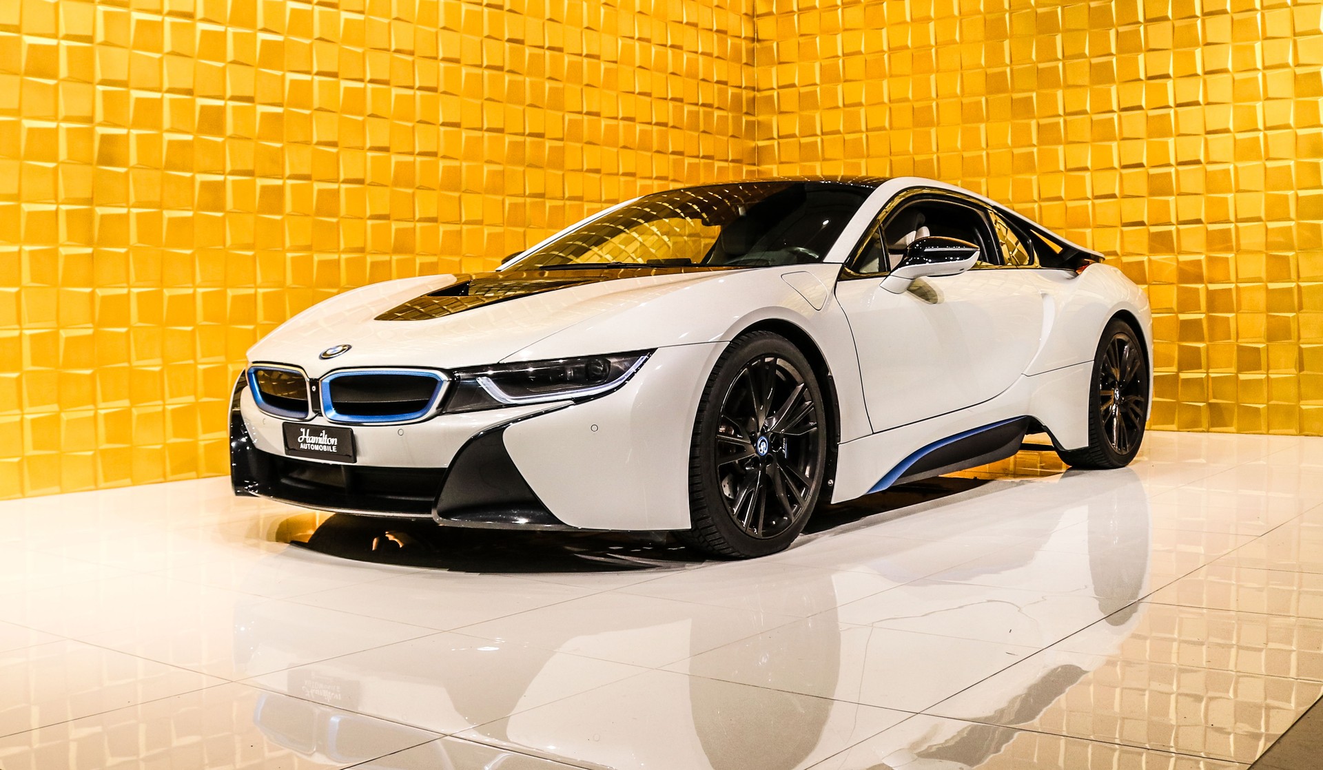 BMW i8 Coupé-showroom-element-3