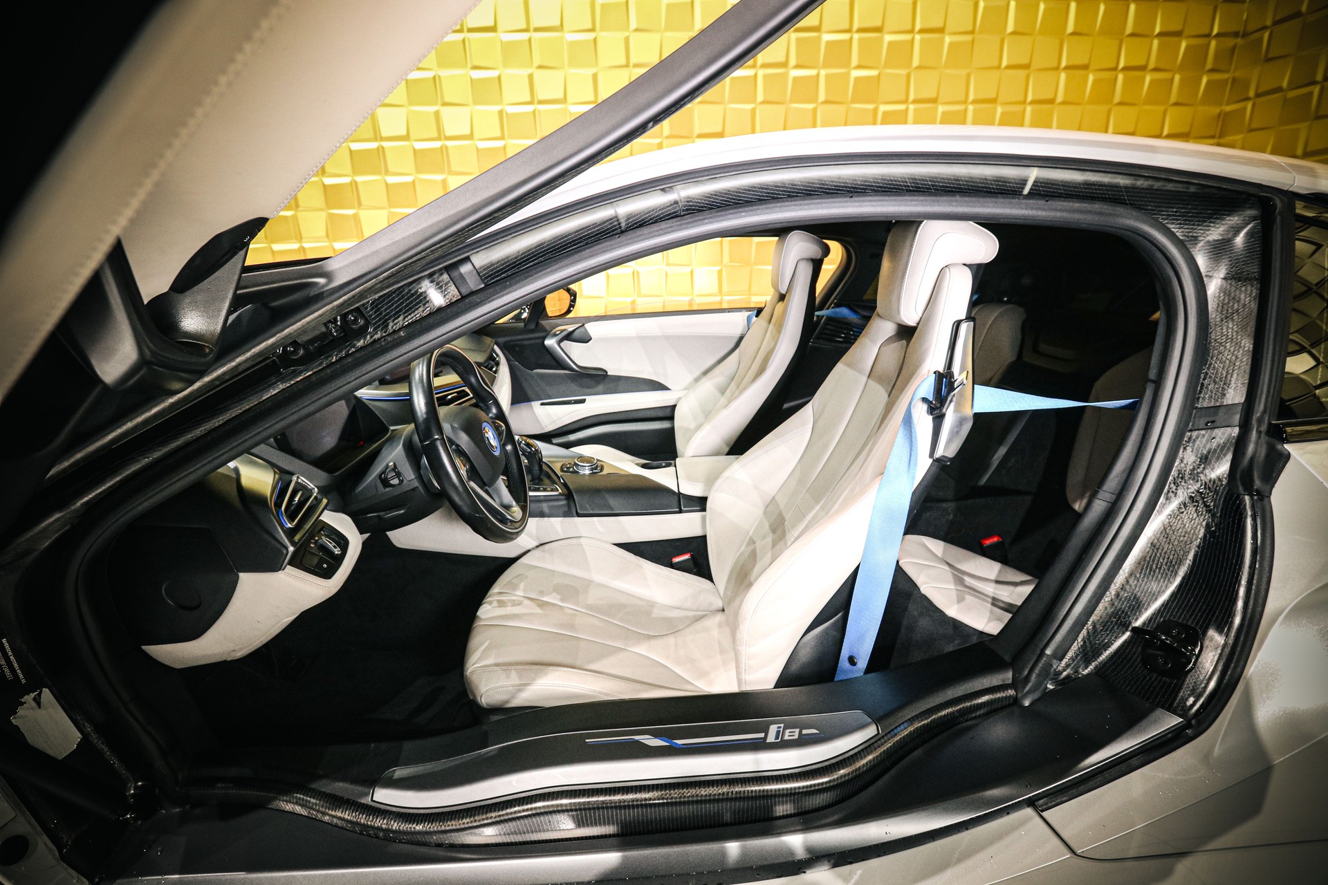 BMW i8 Coupé-image-11