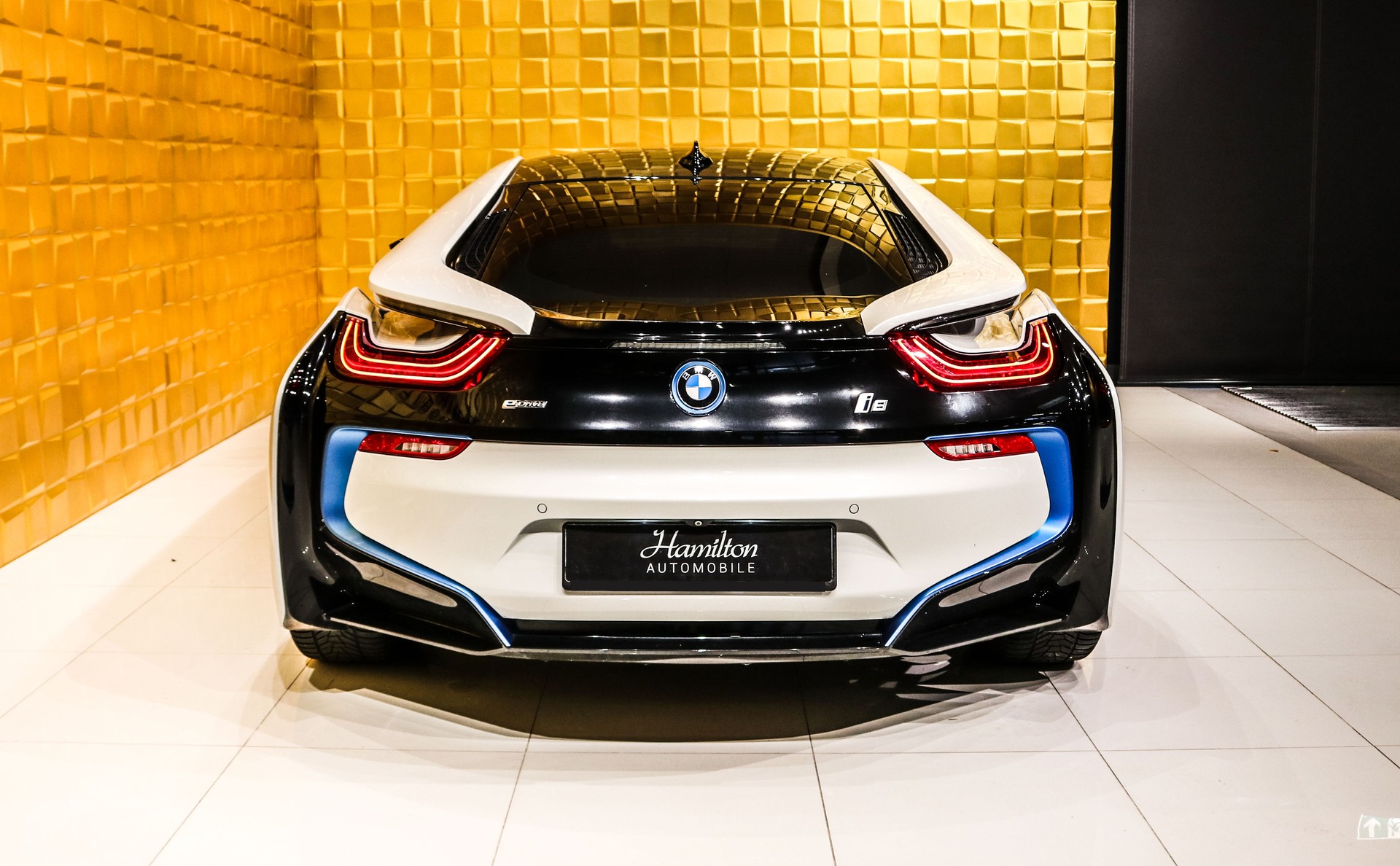 BMW i8 Coupé-image-9