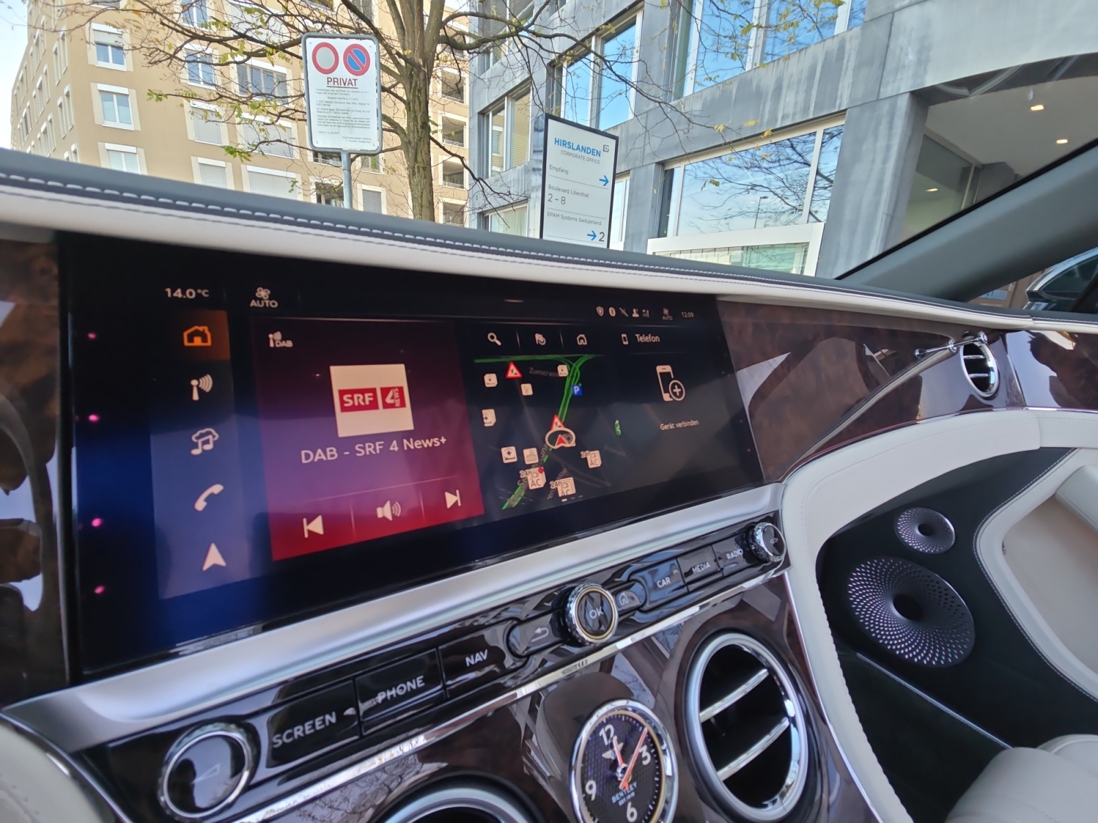 BENTLEY Continental GTC V8 4.0 PHEV 680 PS/ 1.9 % Leasing möglich-image-12
