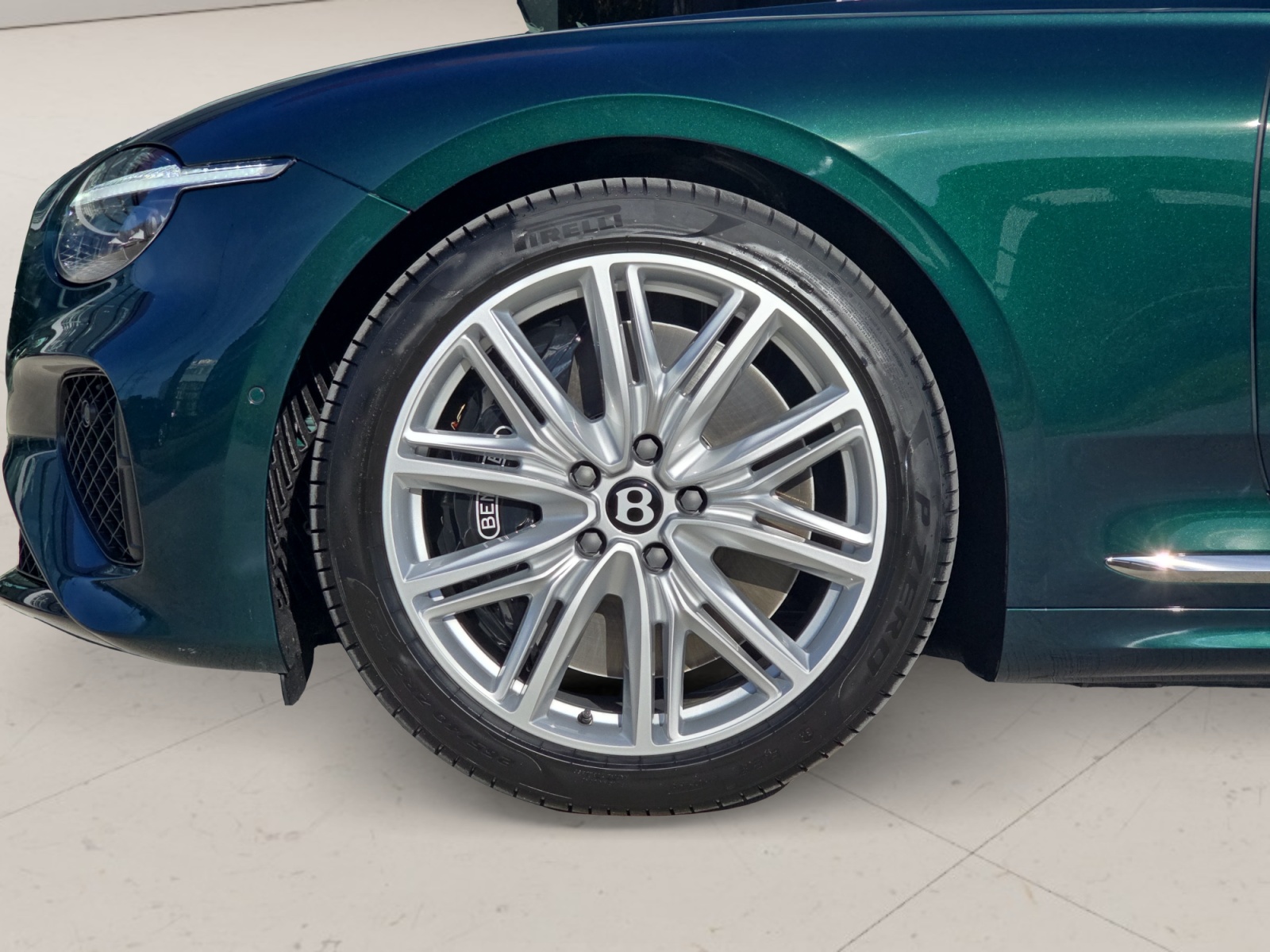 BENTLEY Continental GTC V8 4.0 PHEV 680 PS/ 1.9 % Leasing möglich-image-19
