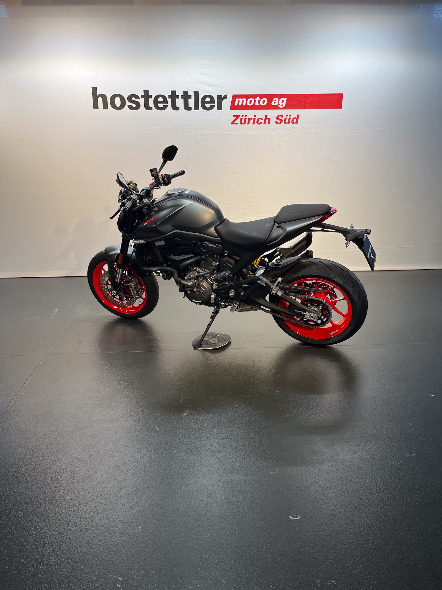 DUCATI Monster +-image-3