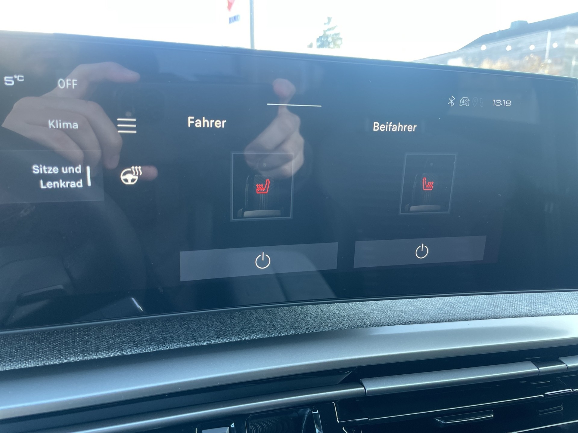 PEUGEOT 3008 1.2 Hybrid Allure Premium-image-10