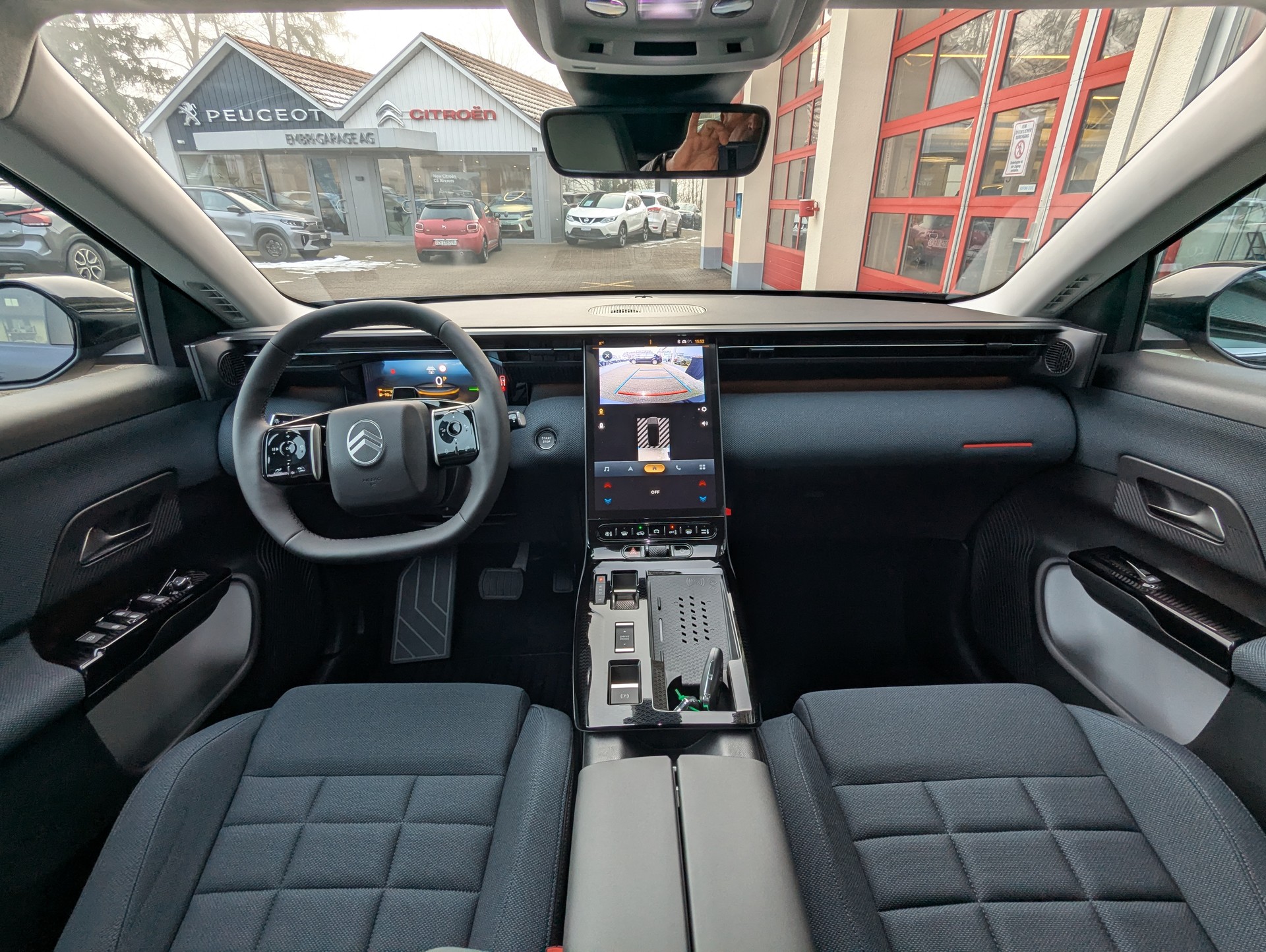 CITROEN C5 Aircross 1.2 HEV Plus Automat-image-11