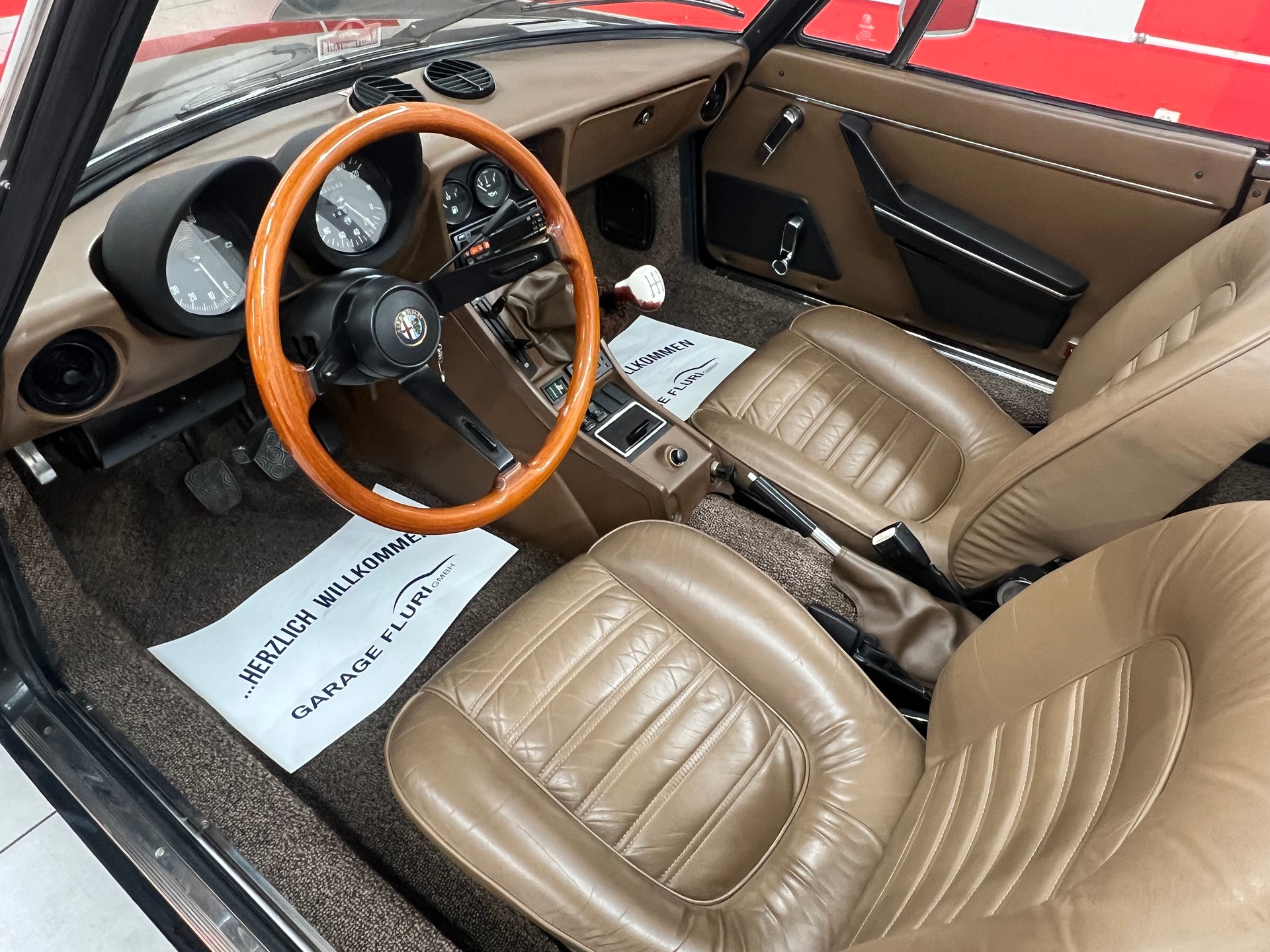 ALFA ROMEO Spider 2.0 (Veloce)-image-12