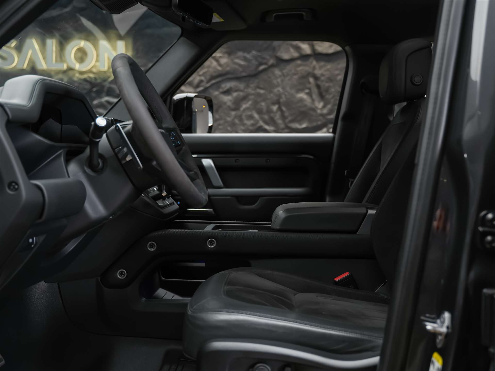 LAND ROVER Defender 110 5.0 V8 SC *URBAN*24" Felgen*Werksgarantie*AHK*-image-9