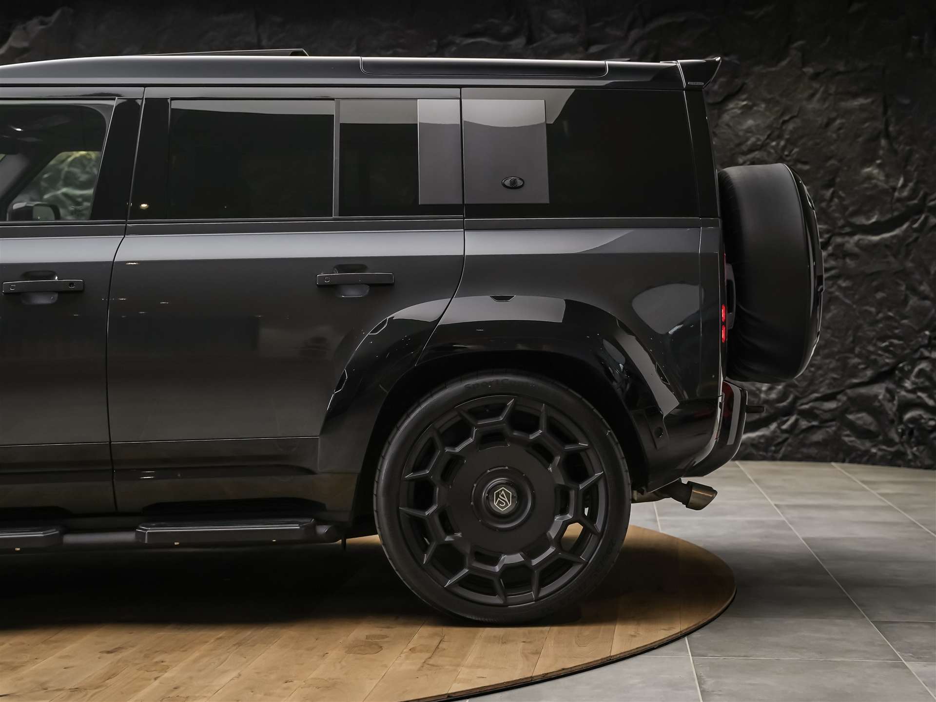 LAND ROVER Defender 110 5.0 V8 SC *URBAN*24" Felgen*Werksgarantie*AHK*-image-20
