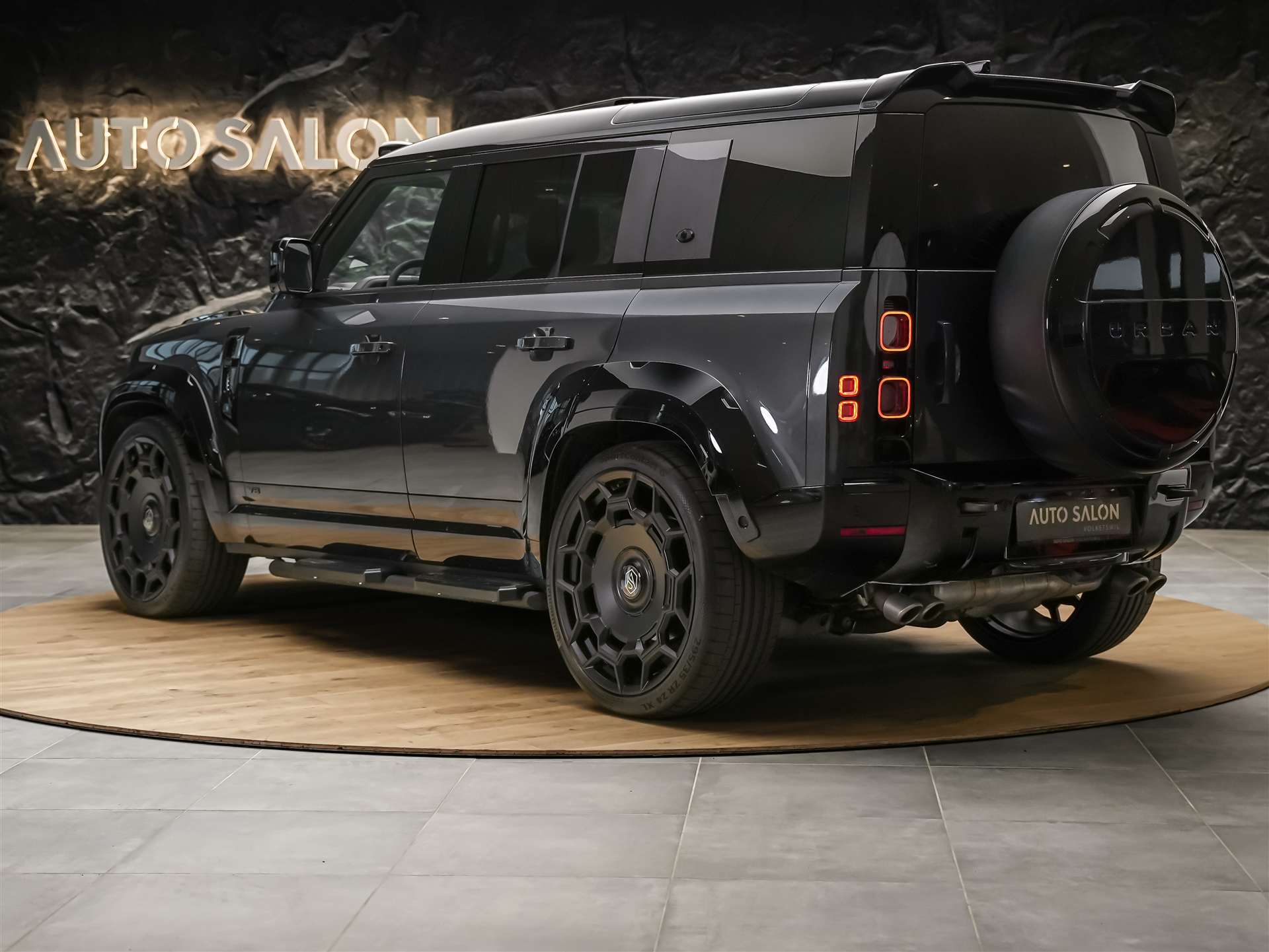LAND ROVER Defender 110 5.0 V8 SC *URBAN*24" Felgen*Werksgarantie*AHK*-showroom-element-2