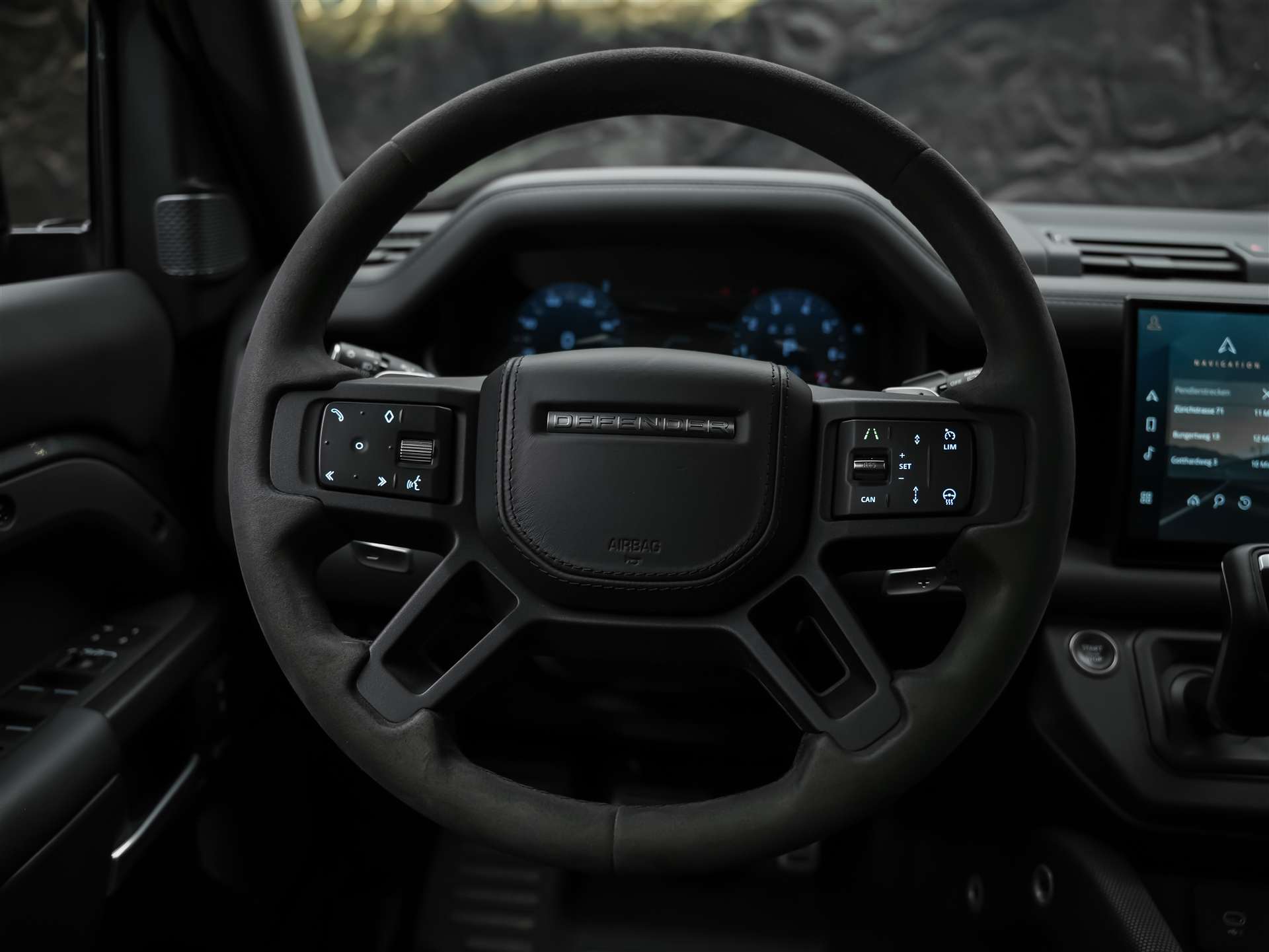 LAND ROVER Defender 110 5.0 V8 SC *URBAN*24" Felgen*Werksgarantie*AHK*-image-22