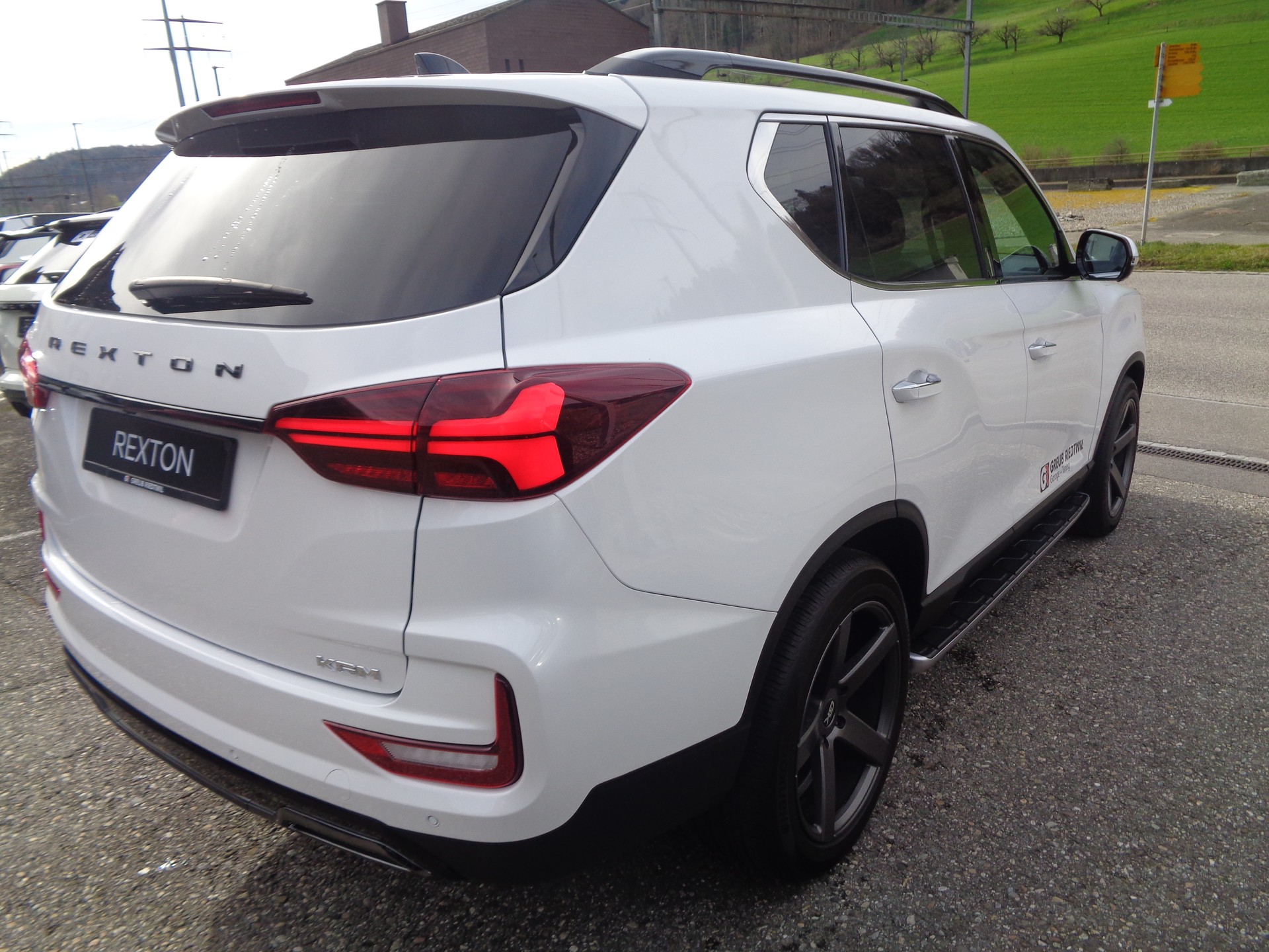 KGM-SsangYong Rexton 2.2 CRDi Blackline 4WD AT-image-5