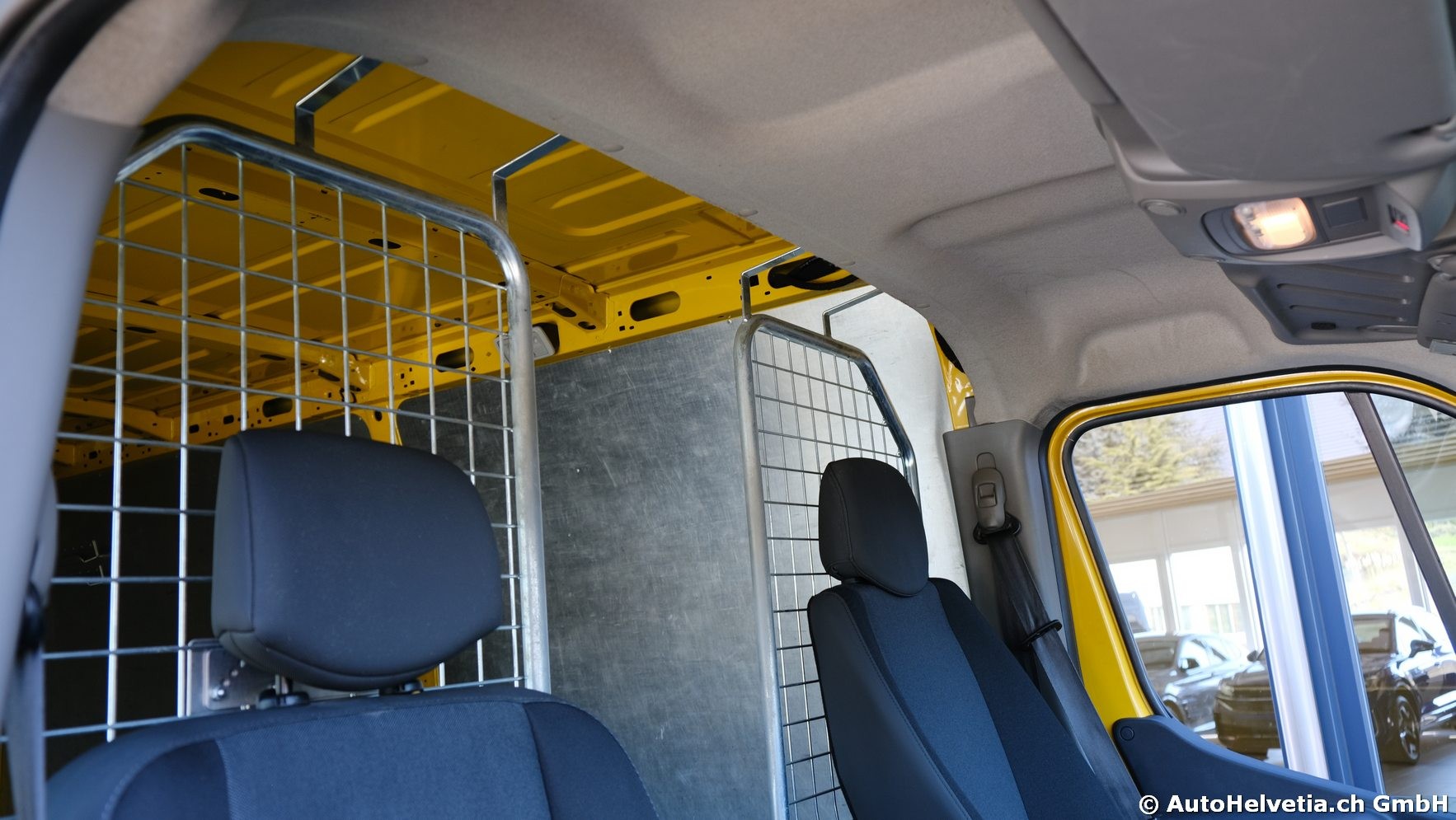 RENAULT Master T35 2.3dCi 135 L3H2-image-14