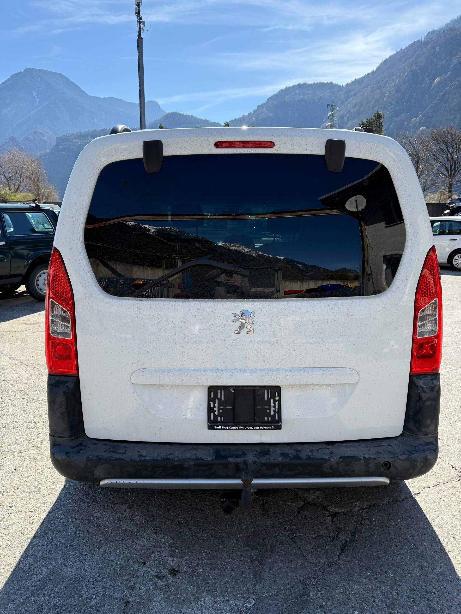 PEUGEOT Partner 1.6 HDI Trendy Clim (Pack)-image-6