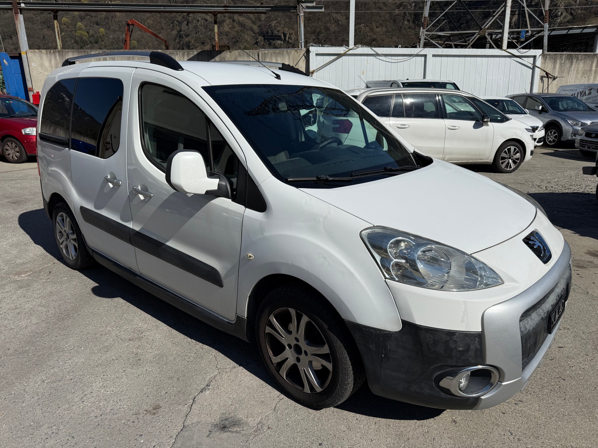 PEUGEOT Partner 1.6 HDI Trendy Clim (Pack)-image-3