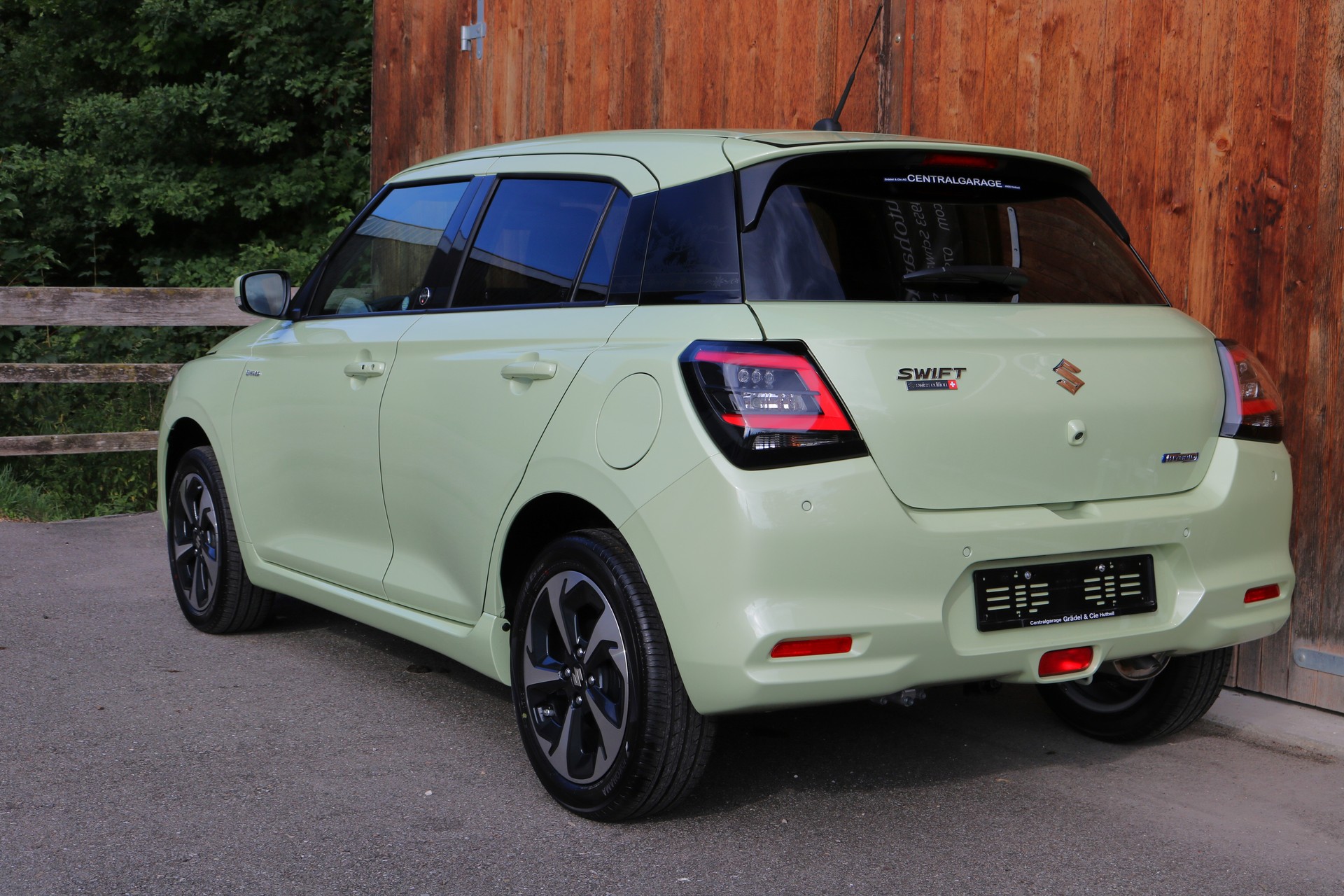 SUZUKI Swift 1.2 Tradizio Top Hybrid 4x4-showroom-element-2
