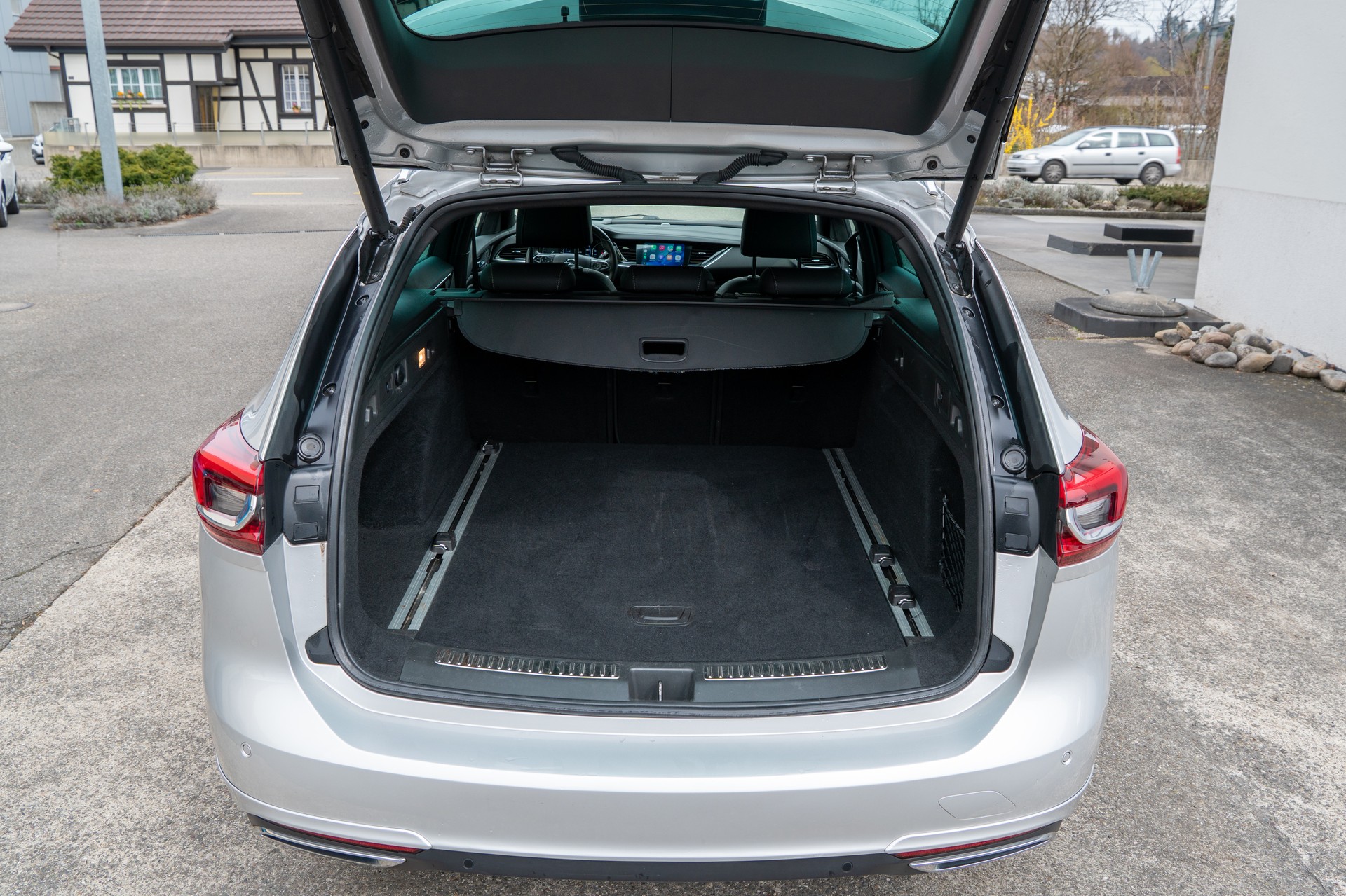 OPEL Insignia 2.0 CDTI Sports Tourer OPC-Line Excellence Automatic-image-14