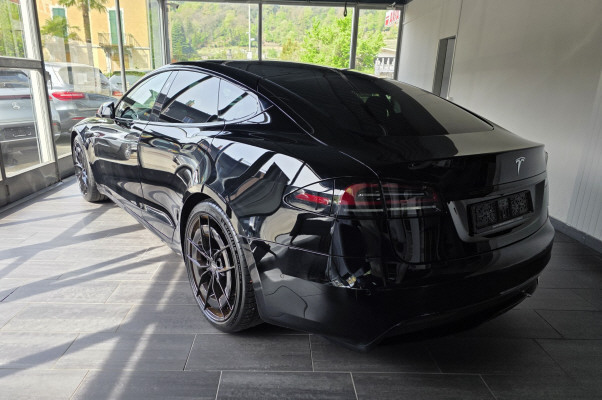 TESLA Model S-image-5