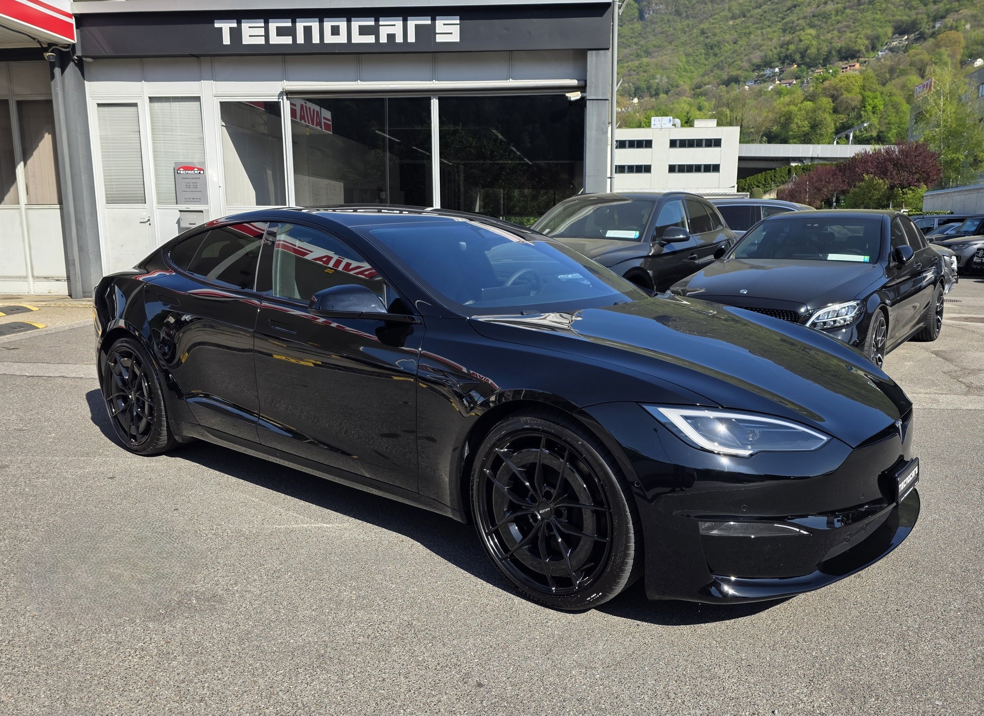 TESLA Model S