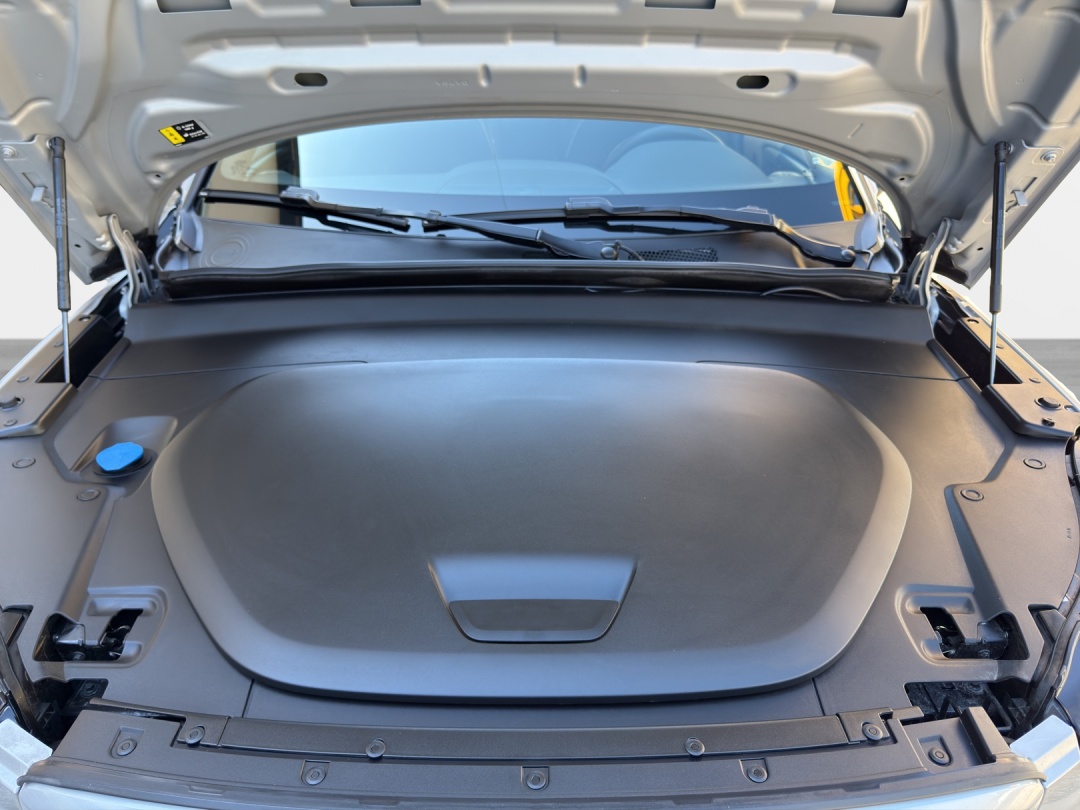 VOLVO C40 Recharge E80 82kWh Twin AWD Pure Electric Ultimate-image-15