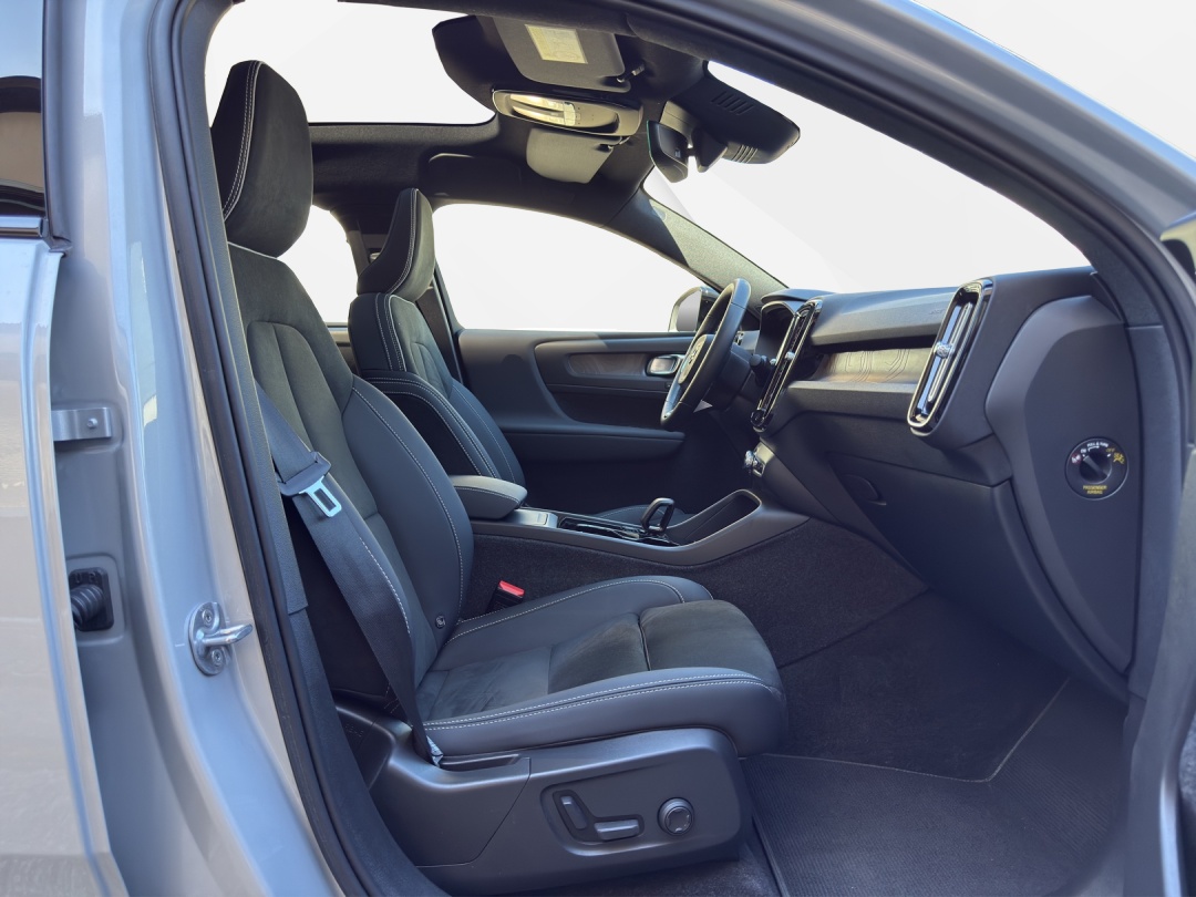 VOLVO C40 Recharge E80 82kWh Twin AWD Pure Electric Ultimate-image-11